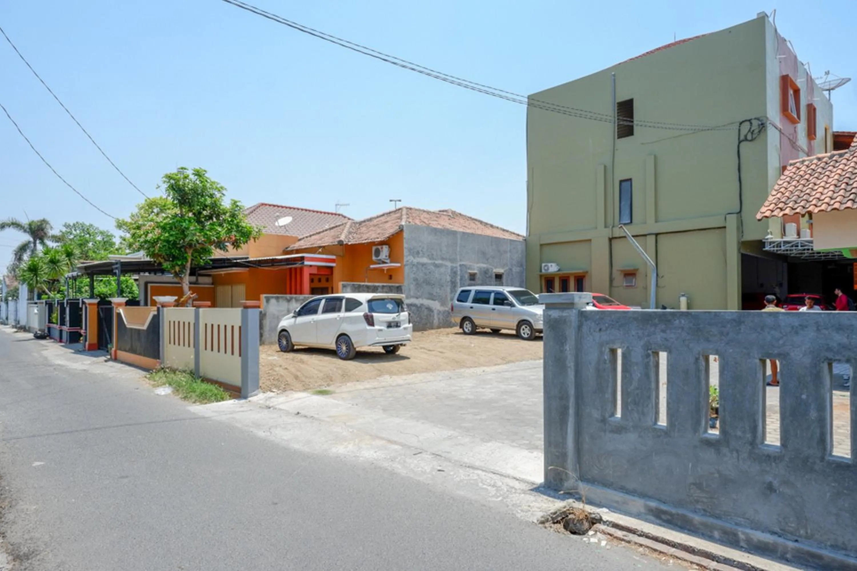 Property logo or sign in RedDoorz Syariah near Alun Alun Pati