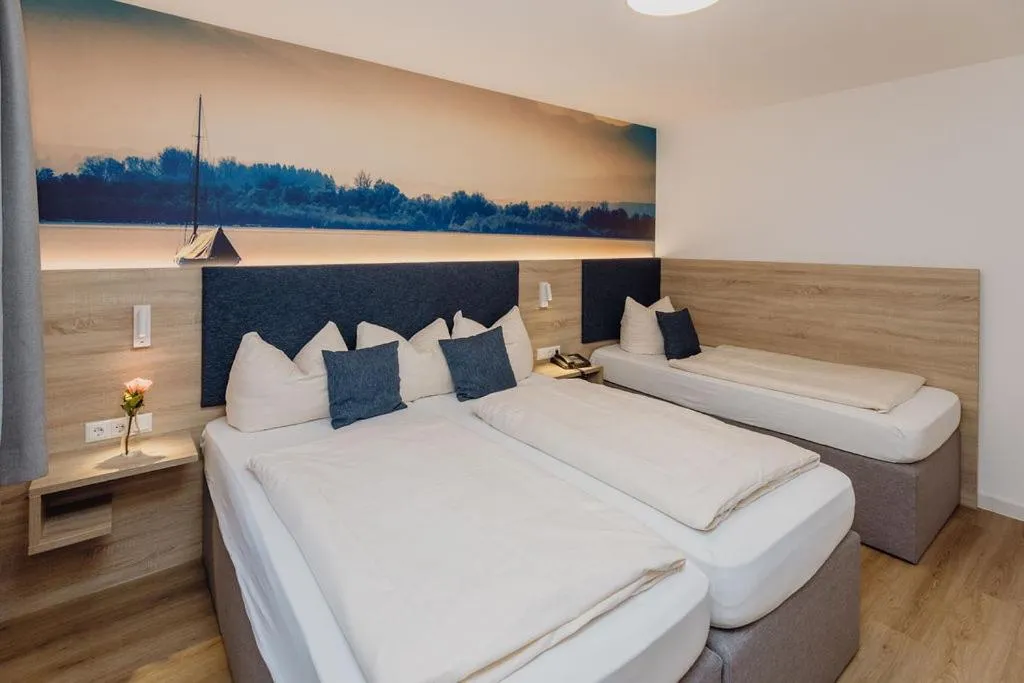 Photo of the whole room, Bed in Hotel Landgasthof Schöntag