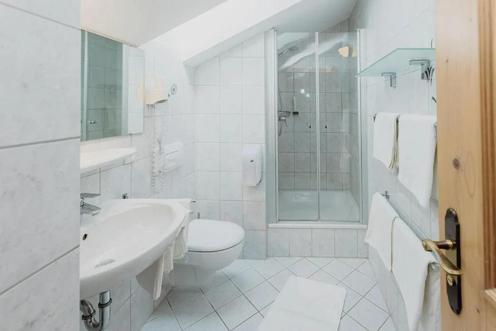 Bathroom in Hotel Landgasthof Schöntag