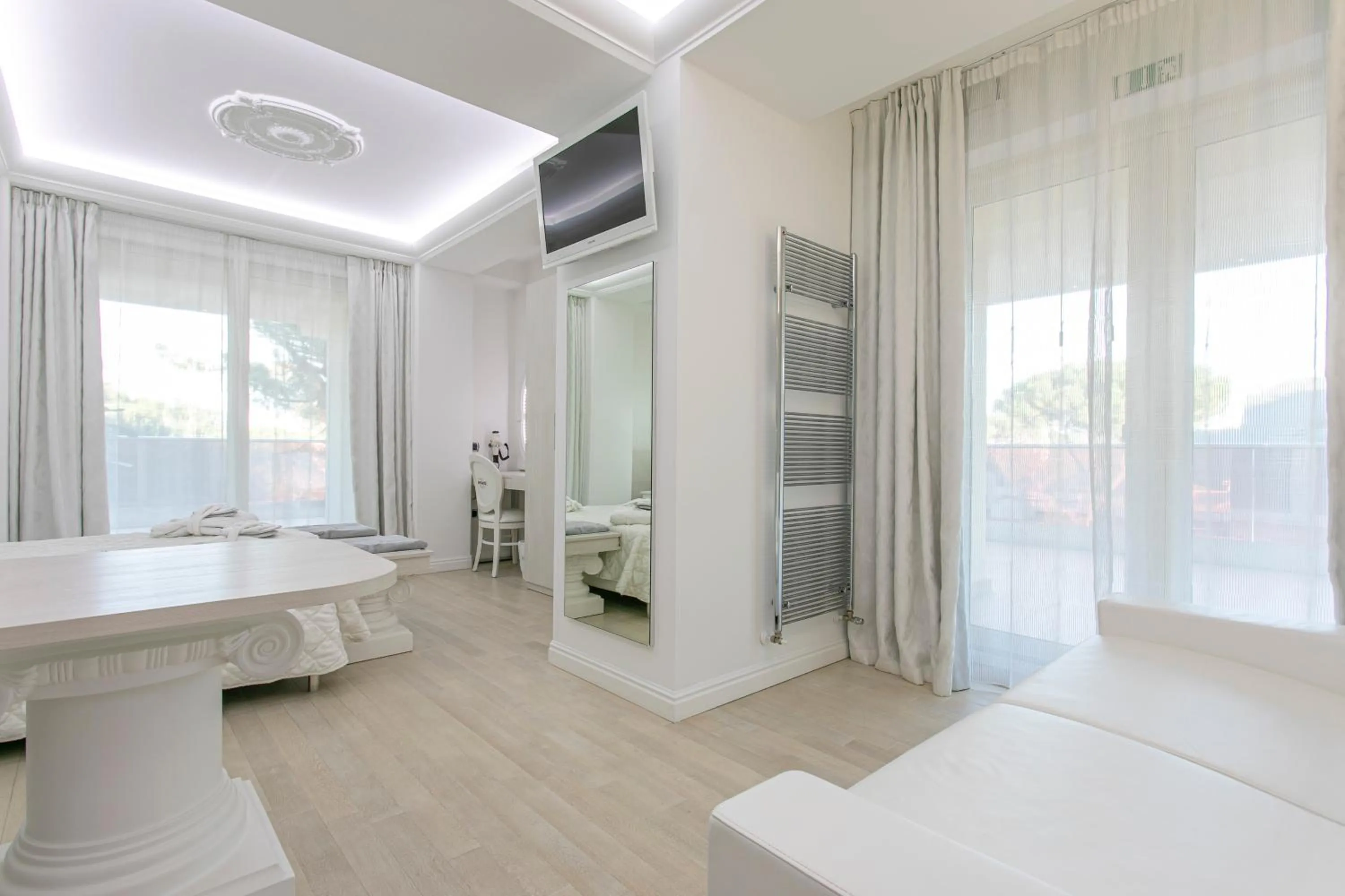 TV and multimedia, Bed in Boutique Hotel Paradiso Bovelacci