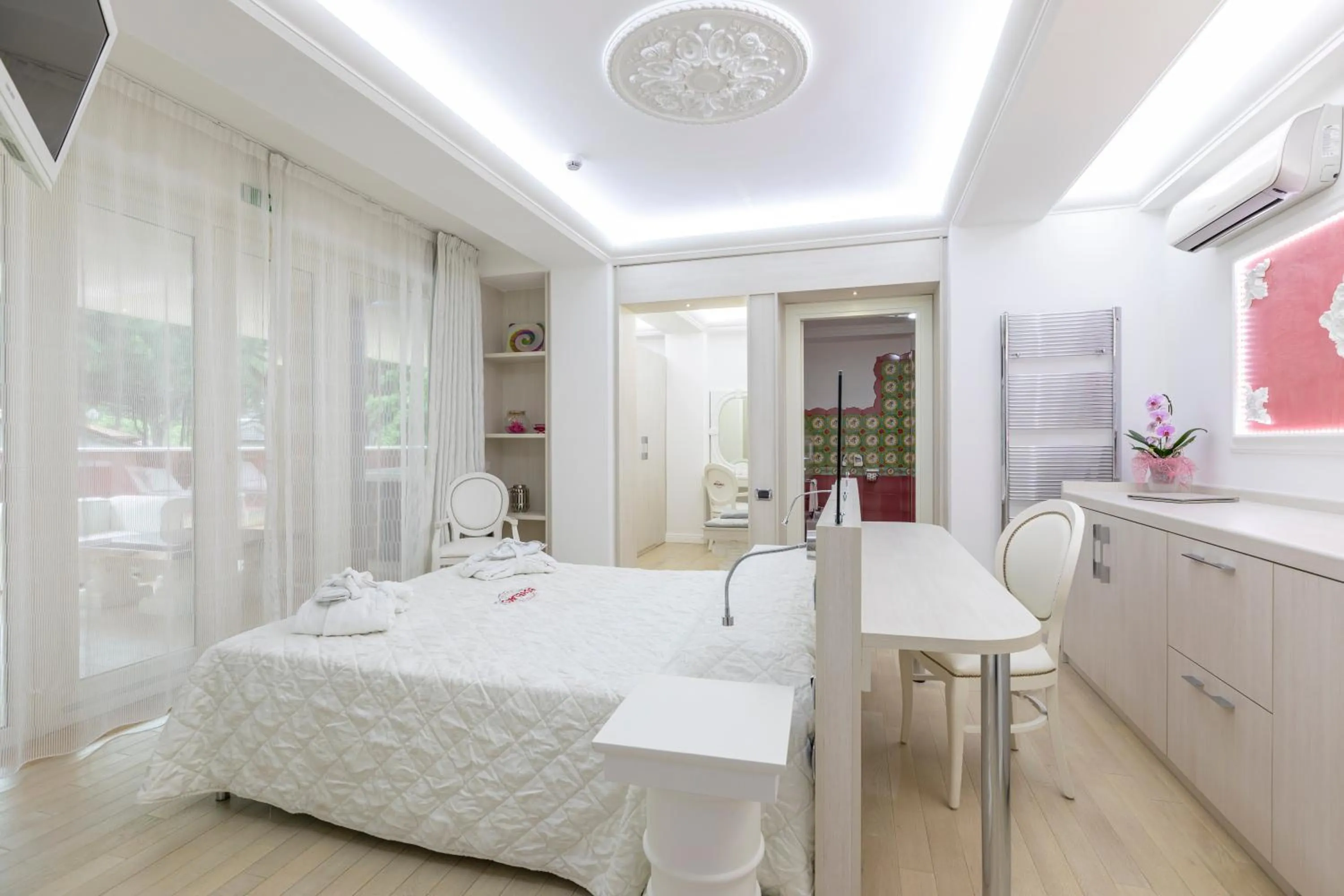 Bed in Boutique Hotel Paradiso Bovelacci