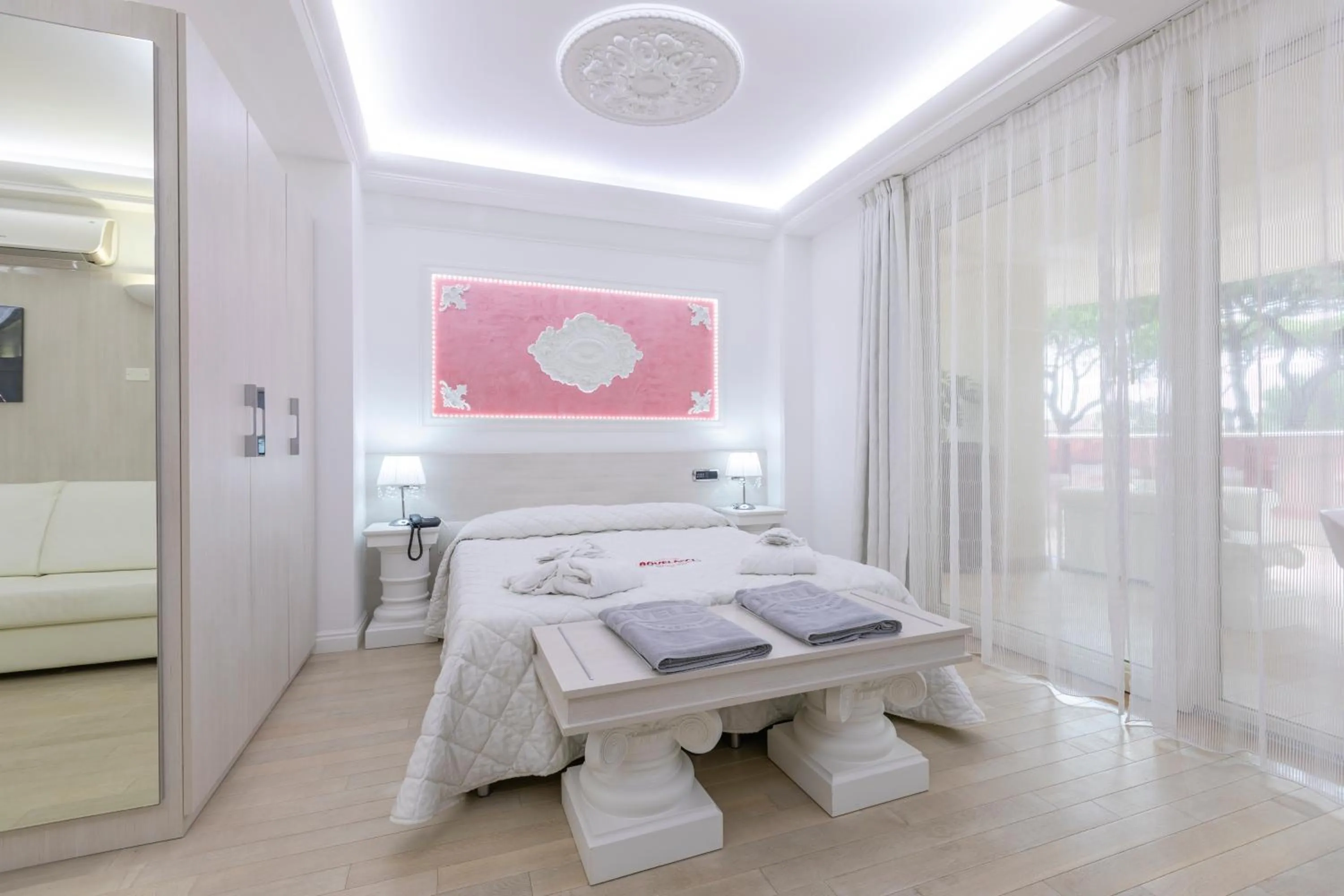 Bed in Boutique Hotel Paradiso Bovelacci