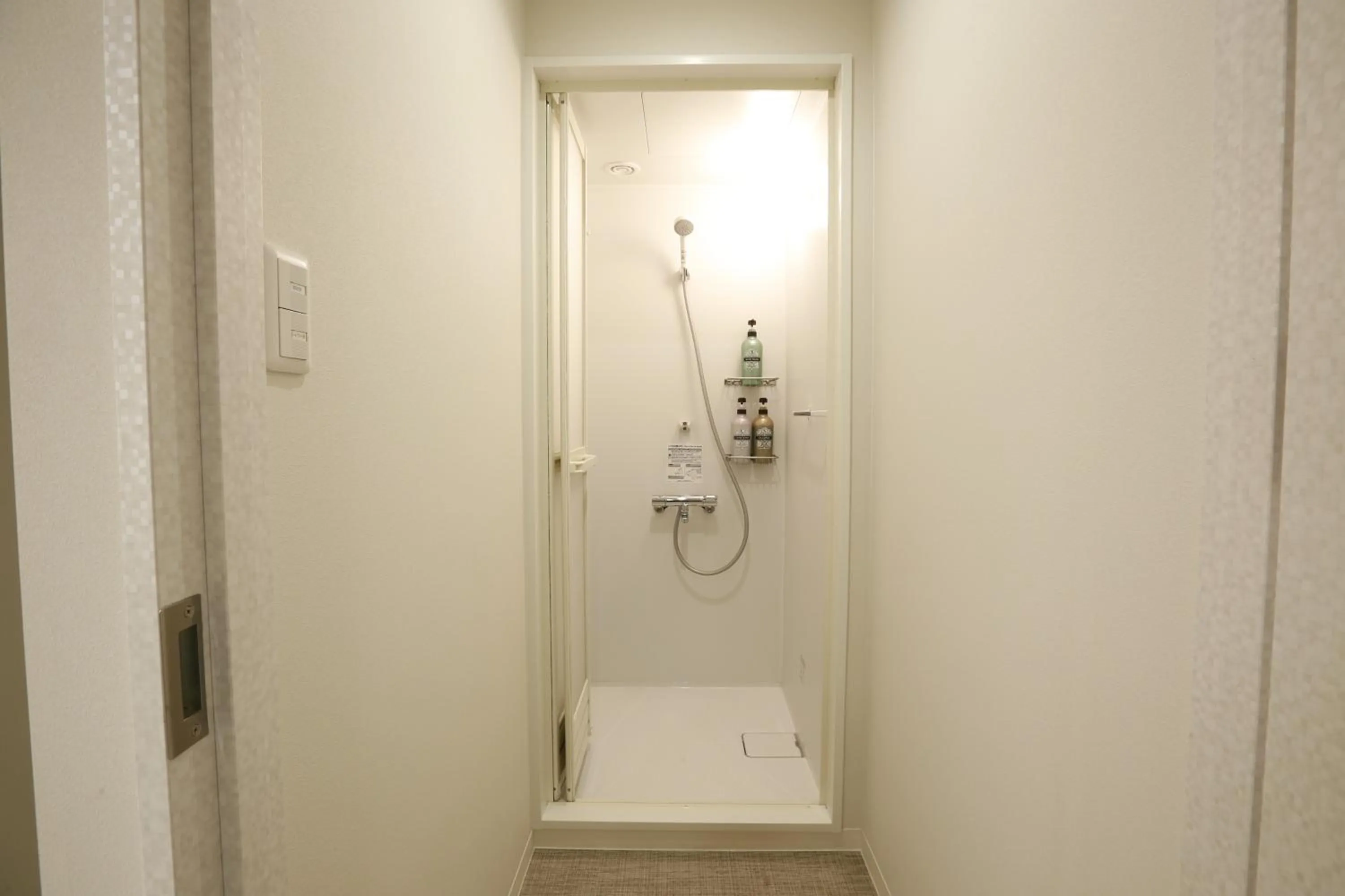 Shower in Grand Cabin Tenjin Minami