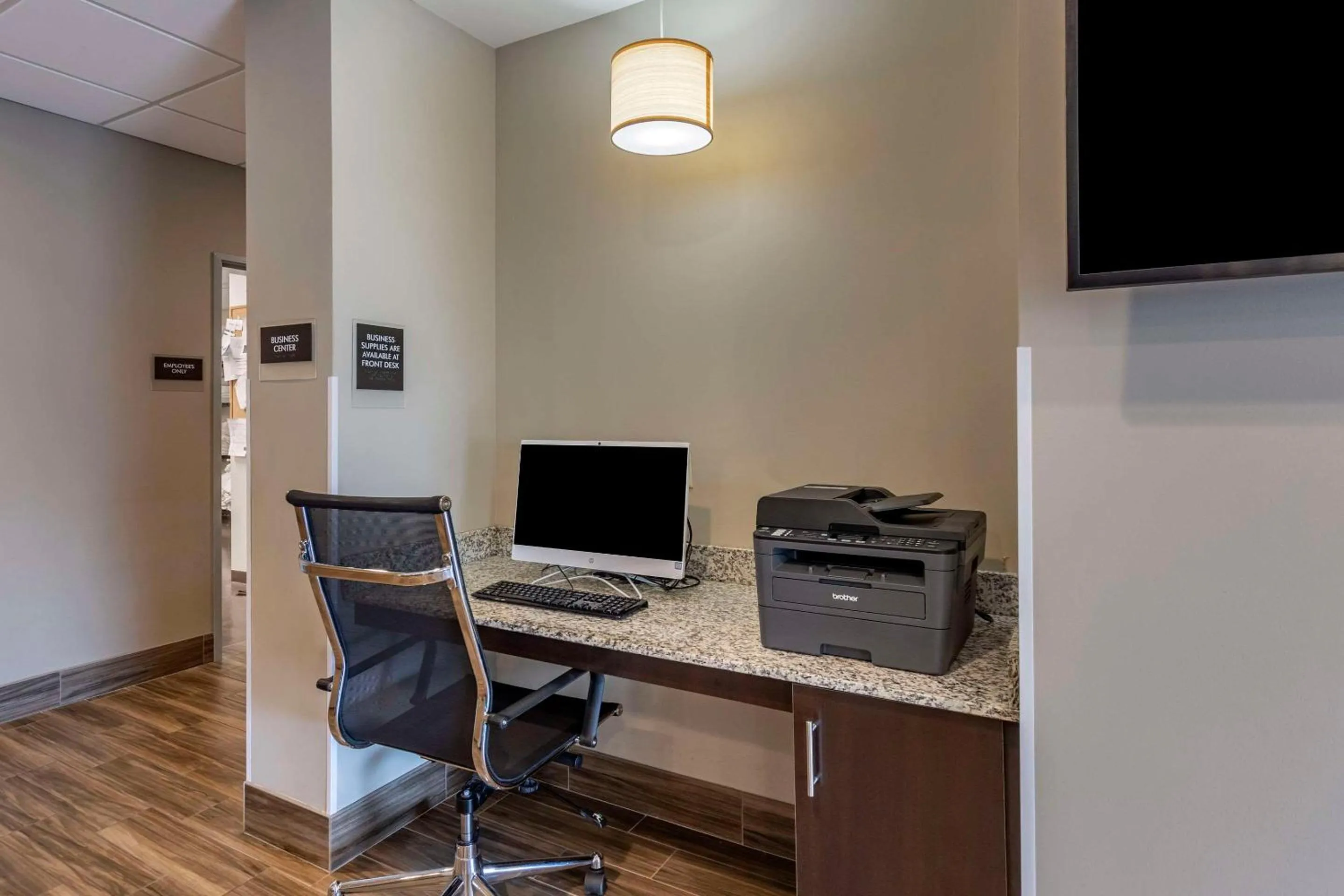 Business facilities in MainStay Suites Bowling Green North