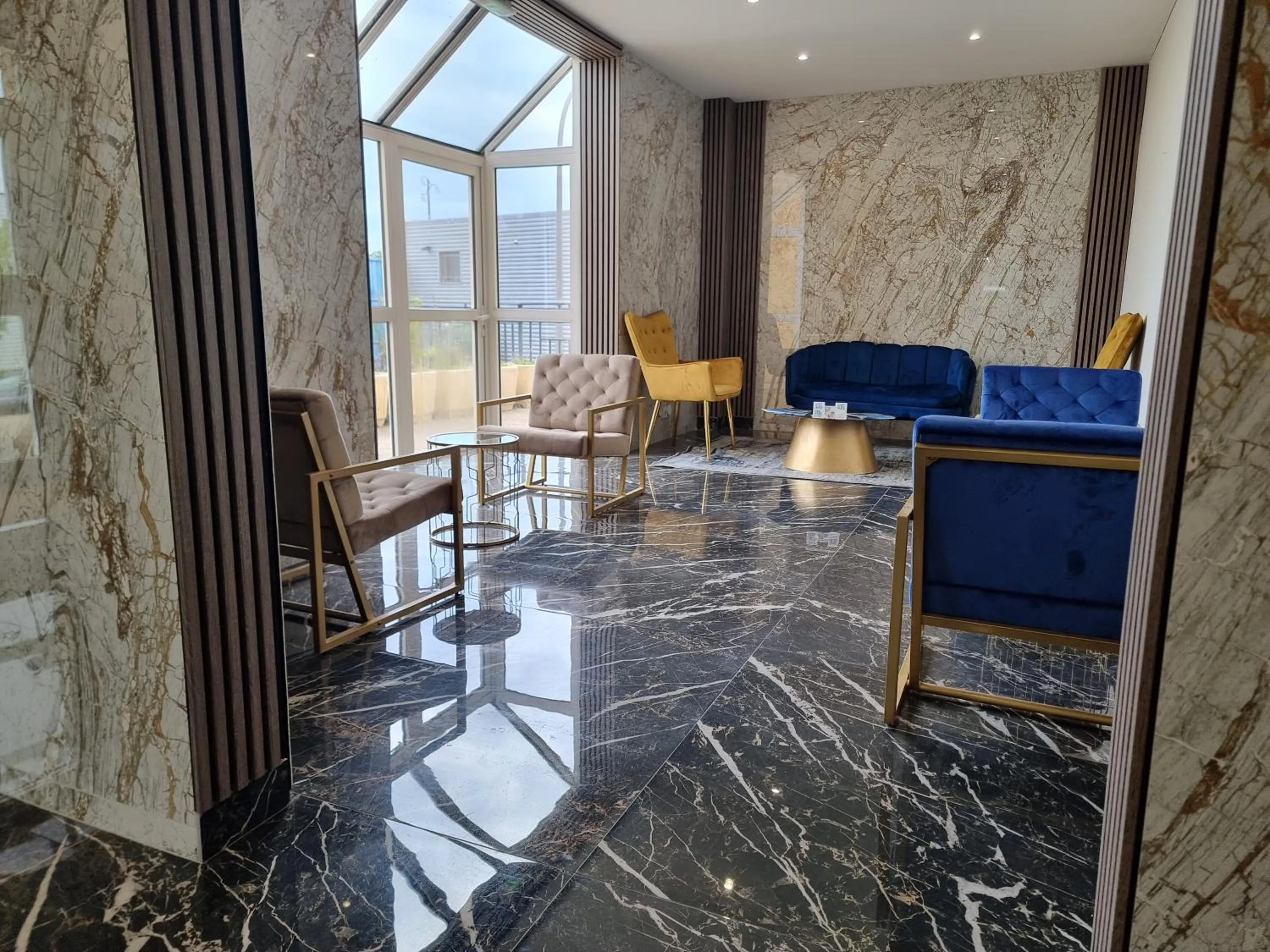 Living room in Hôtel Restaurant Le Relais - Pau Nord