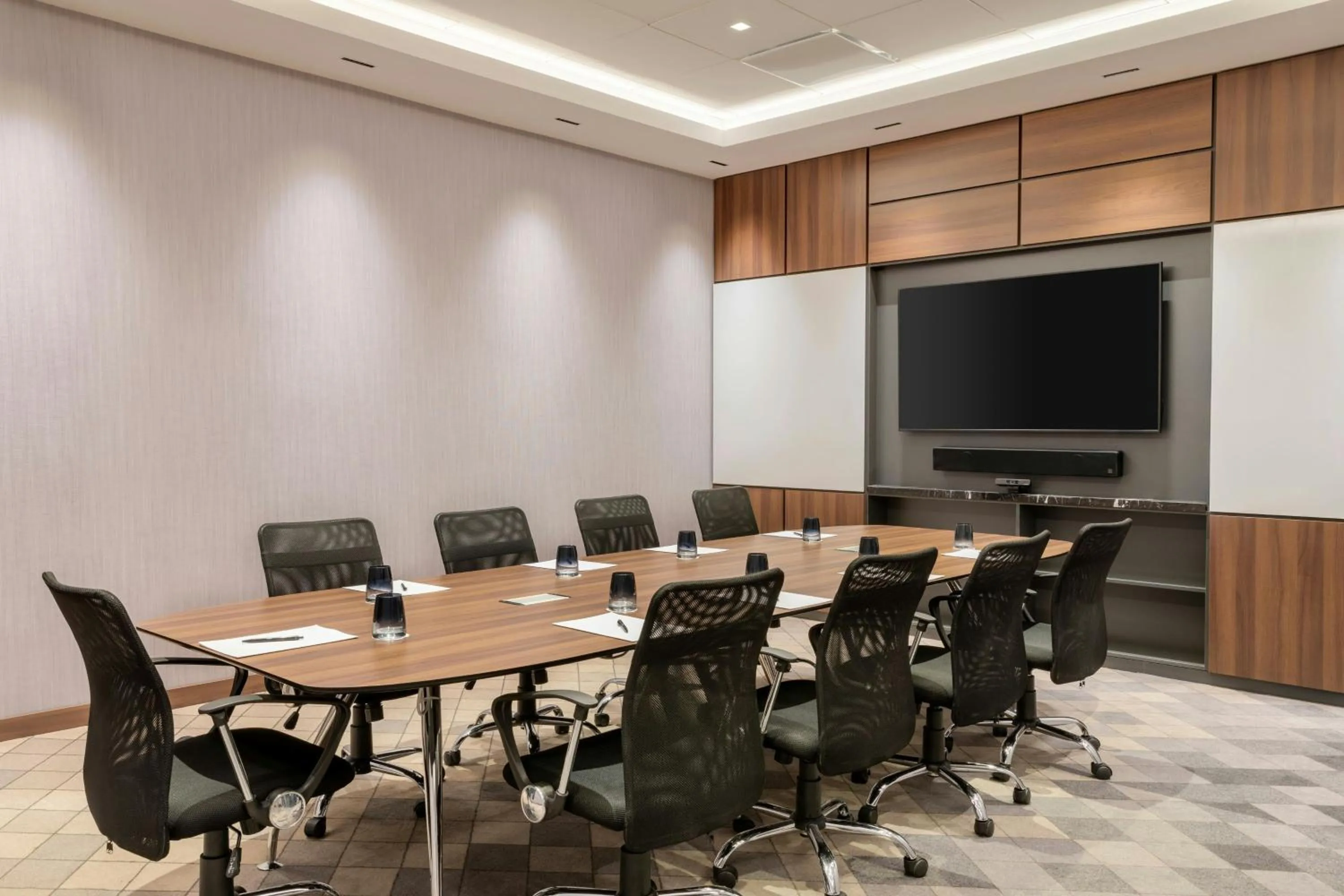 Meeting/conference room in AC Hotel by Marriott Stockholm Ulriksdal