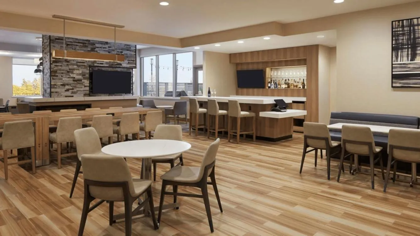 Lounge or bar in Residence Inn by Marriott Toronto Mississauga Southwest