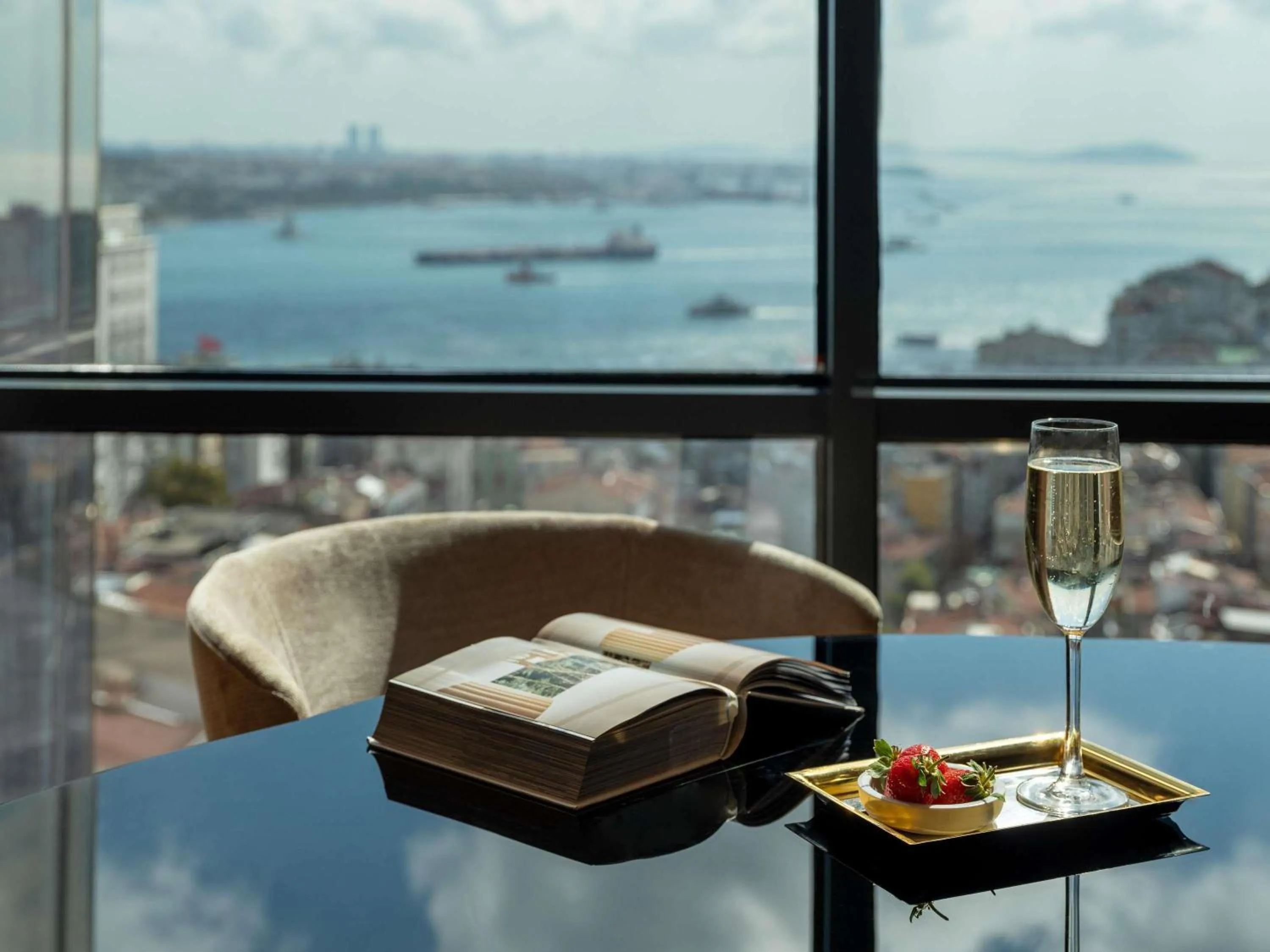 Bedroom in Sofitel Istanbul Taksim