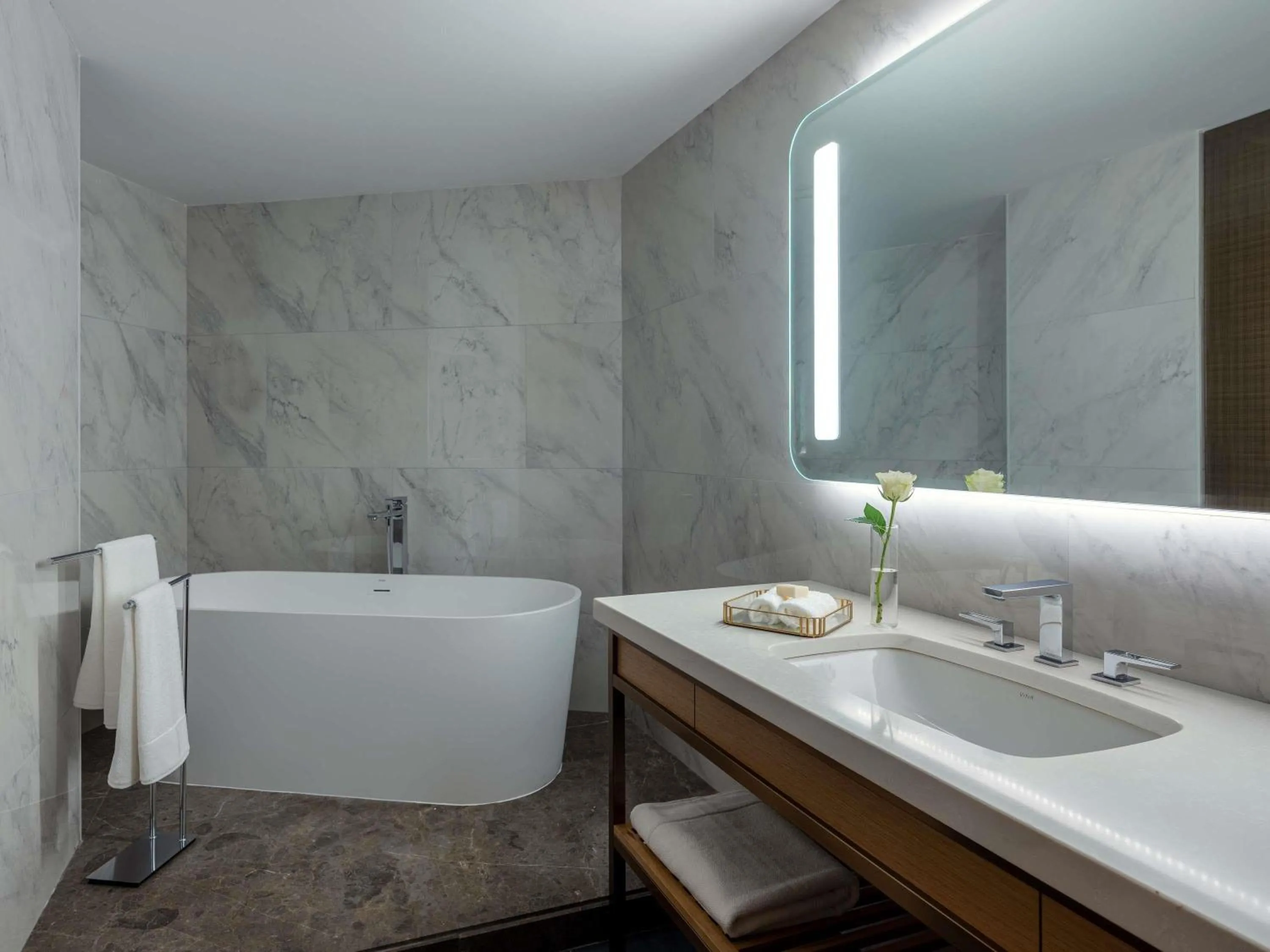 Bedroom in Sofitel Istanbul Taksim