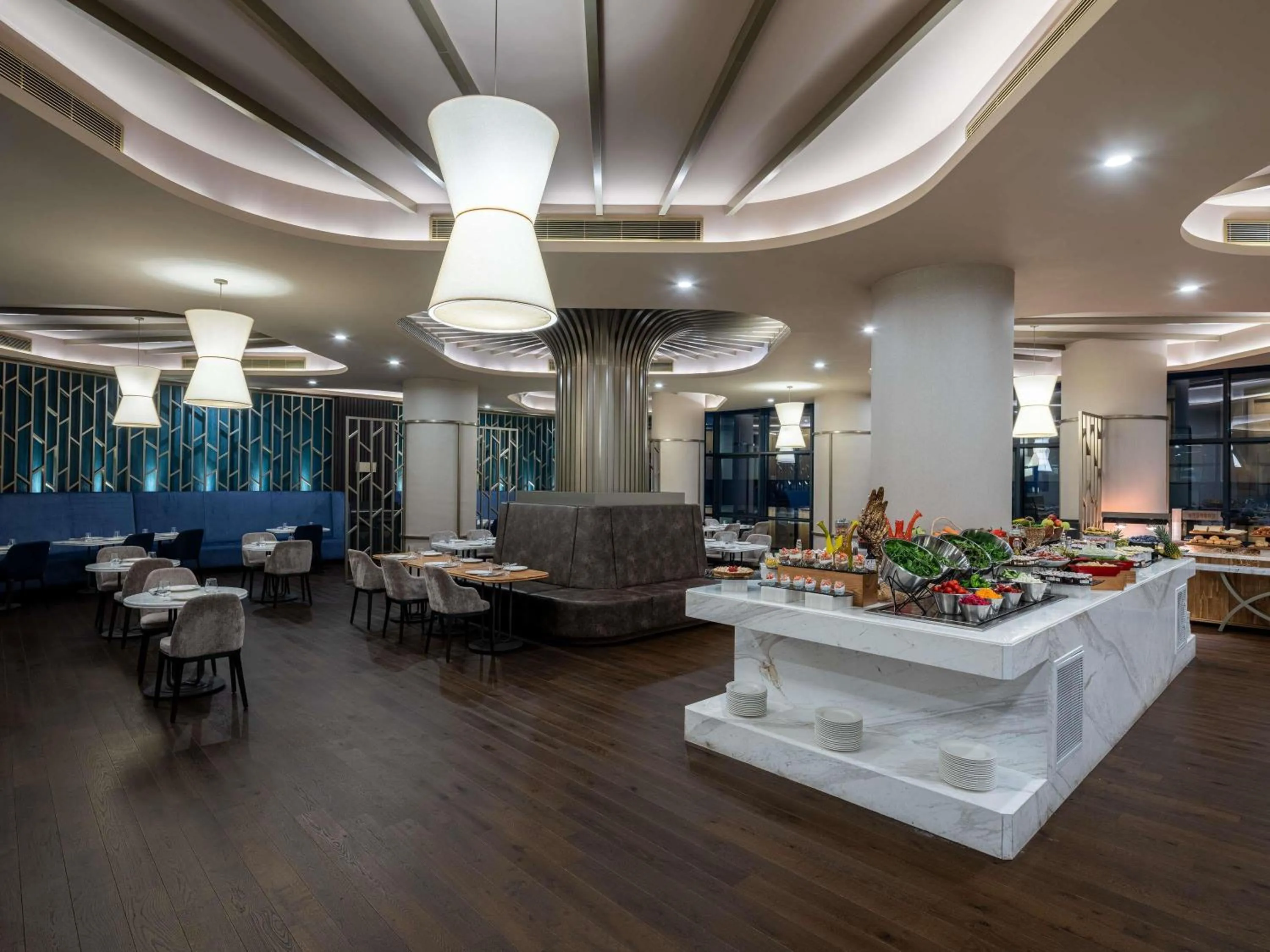 Restaurant/places to eat in Sofitel Istanbul Taksim