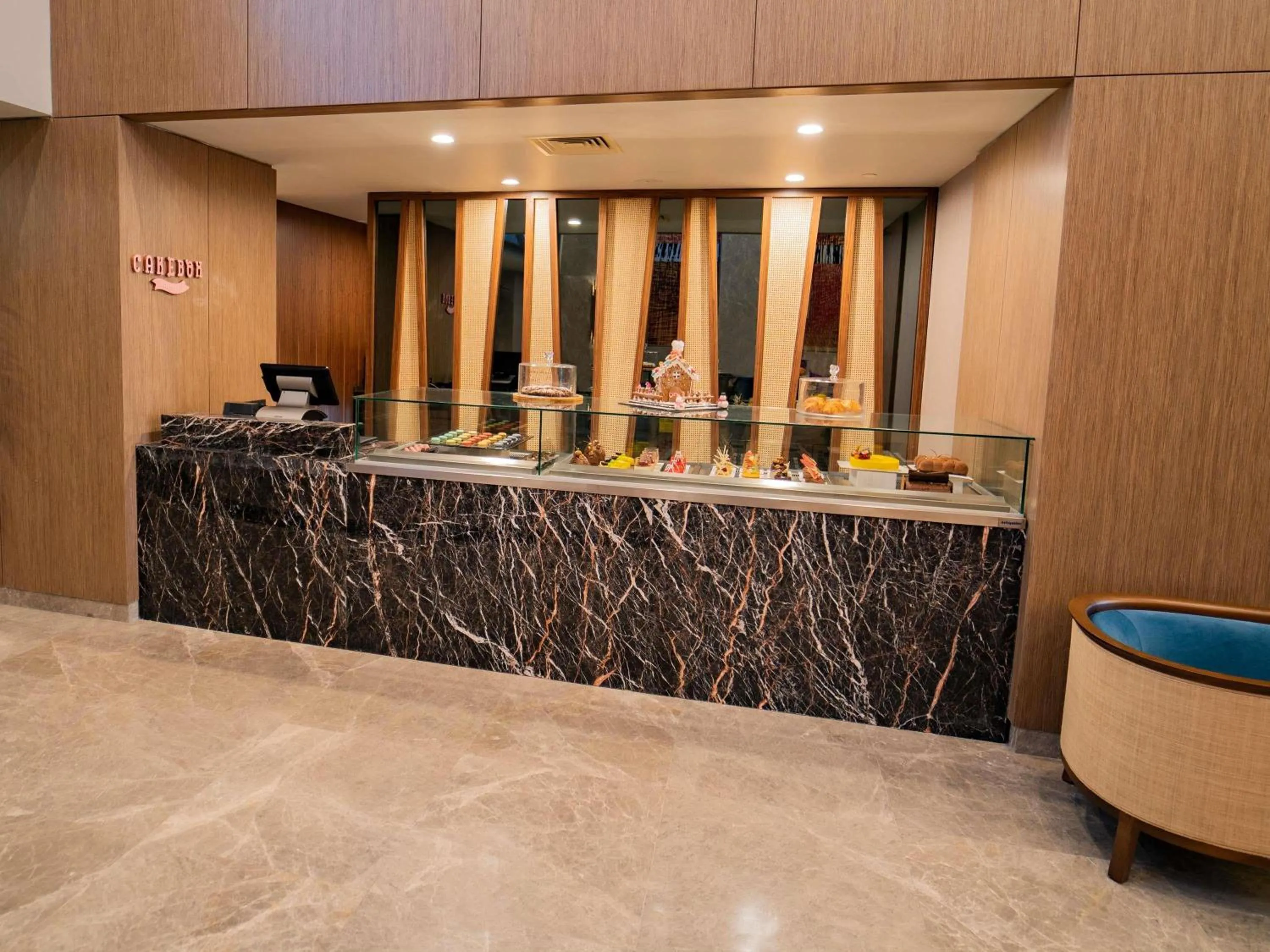 Restaurant/places to eat in Sofitel Istanbul Taksim