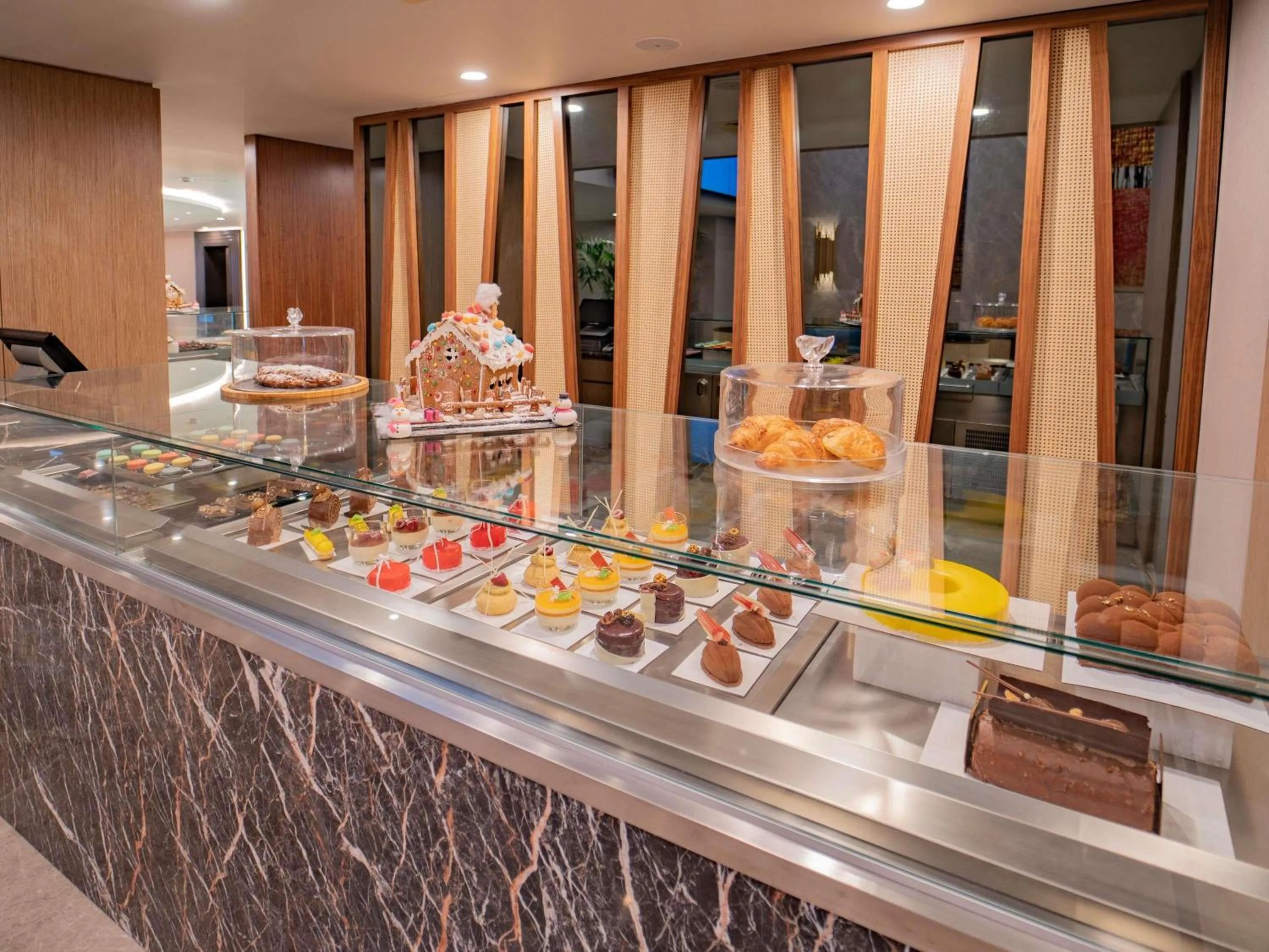 Restaurant/places to eat in Sofitel Istanbul Taksim