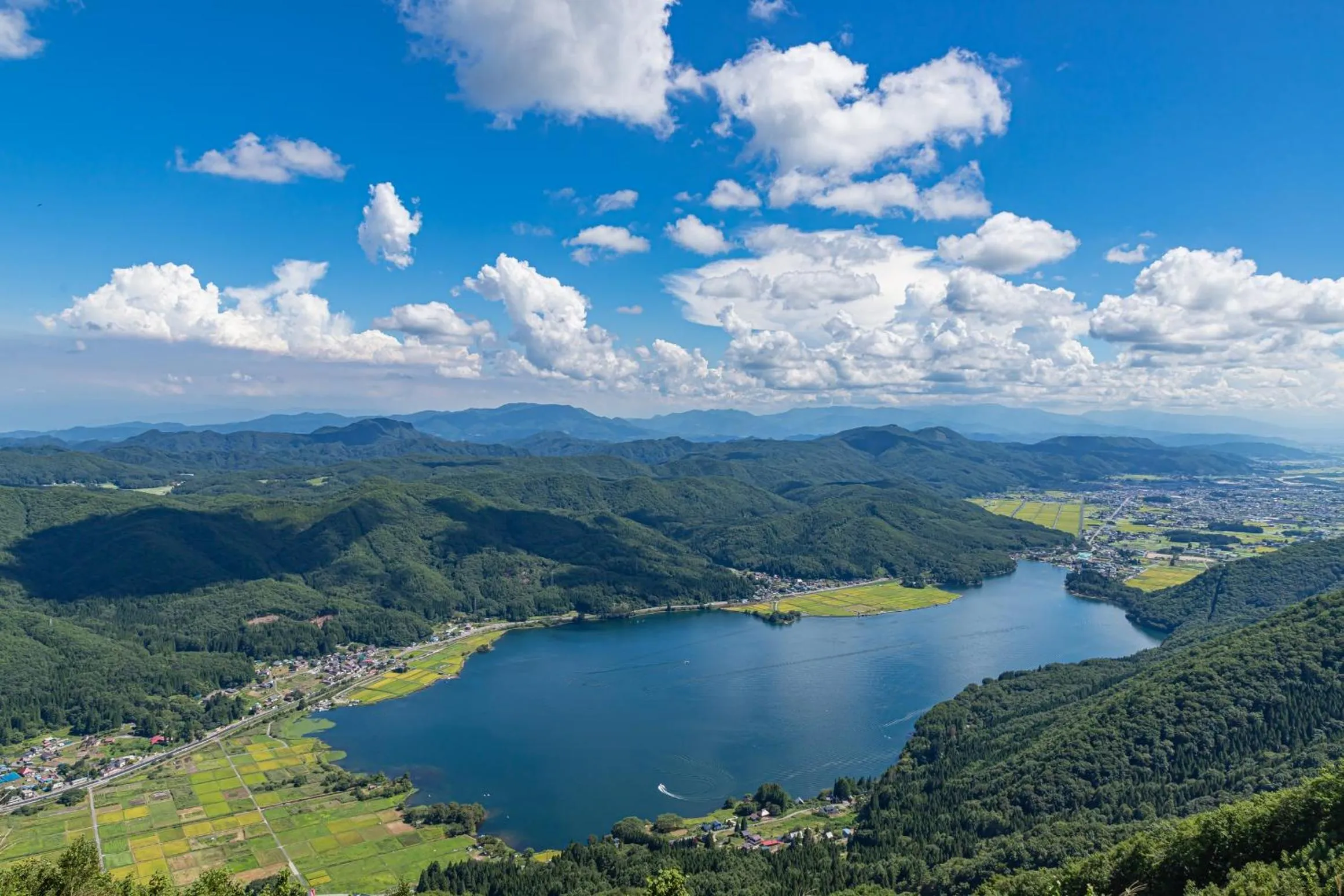 Natural landscape in UNPLAN Village Hakuba