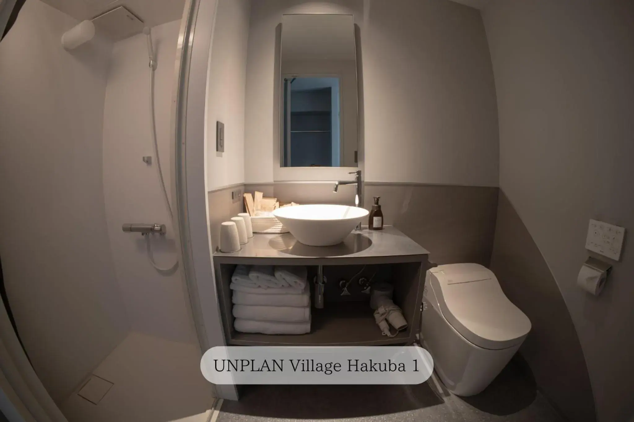 Twin Room with Bathroom in UNPLAN Village Hakuba Twin Room with Bathroom in UNPLAN Village Hakuba