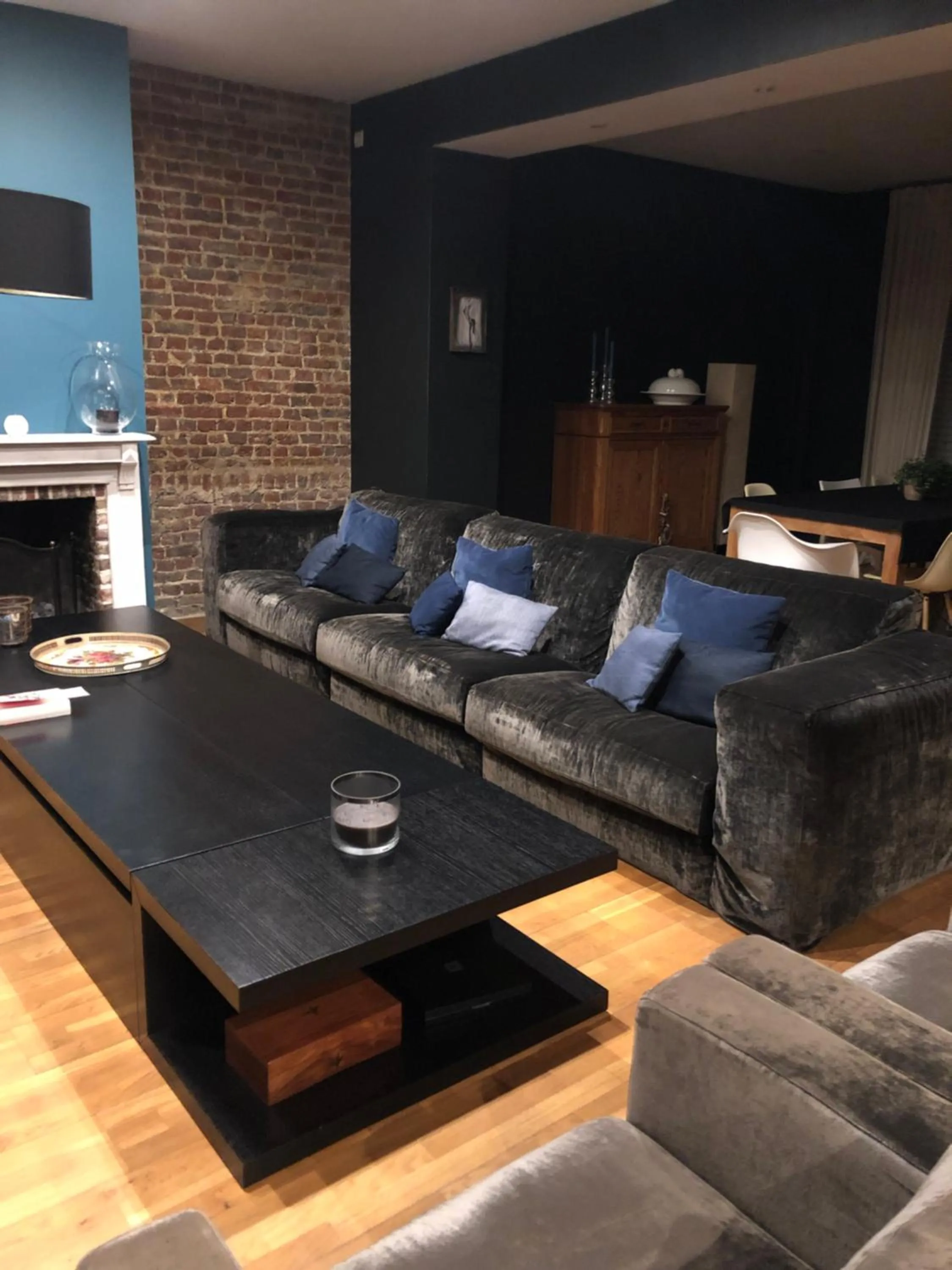 Communal lounge/ TV room in Chambres d'Hôtes La Parenthèse