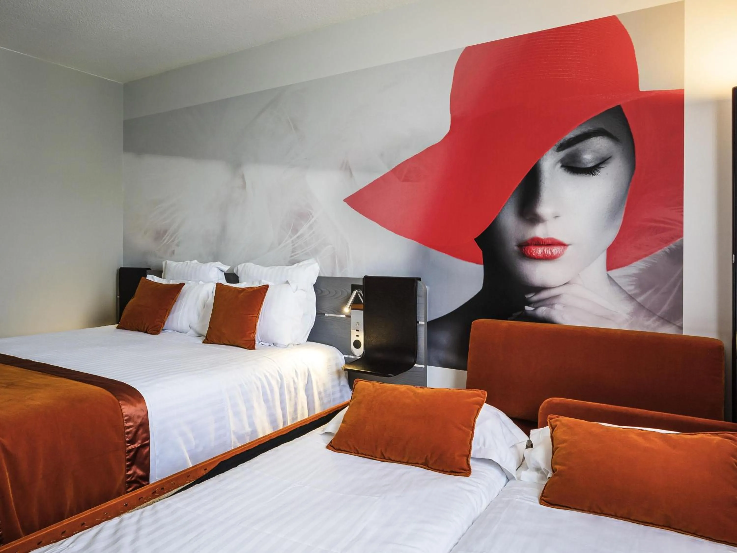 Bedroom, Bed in Novotel Orléans Saint Jean de Braye