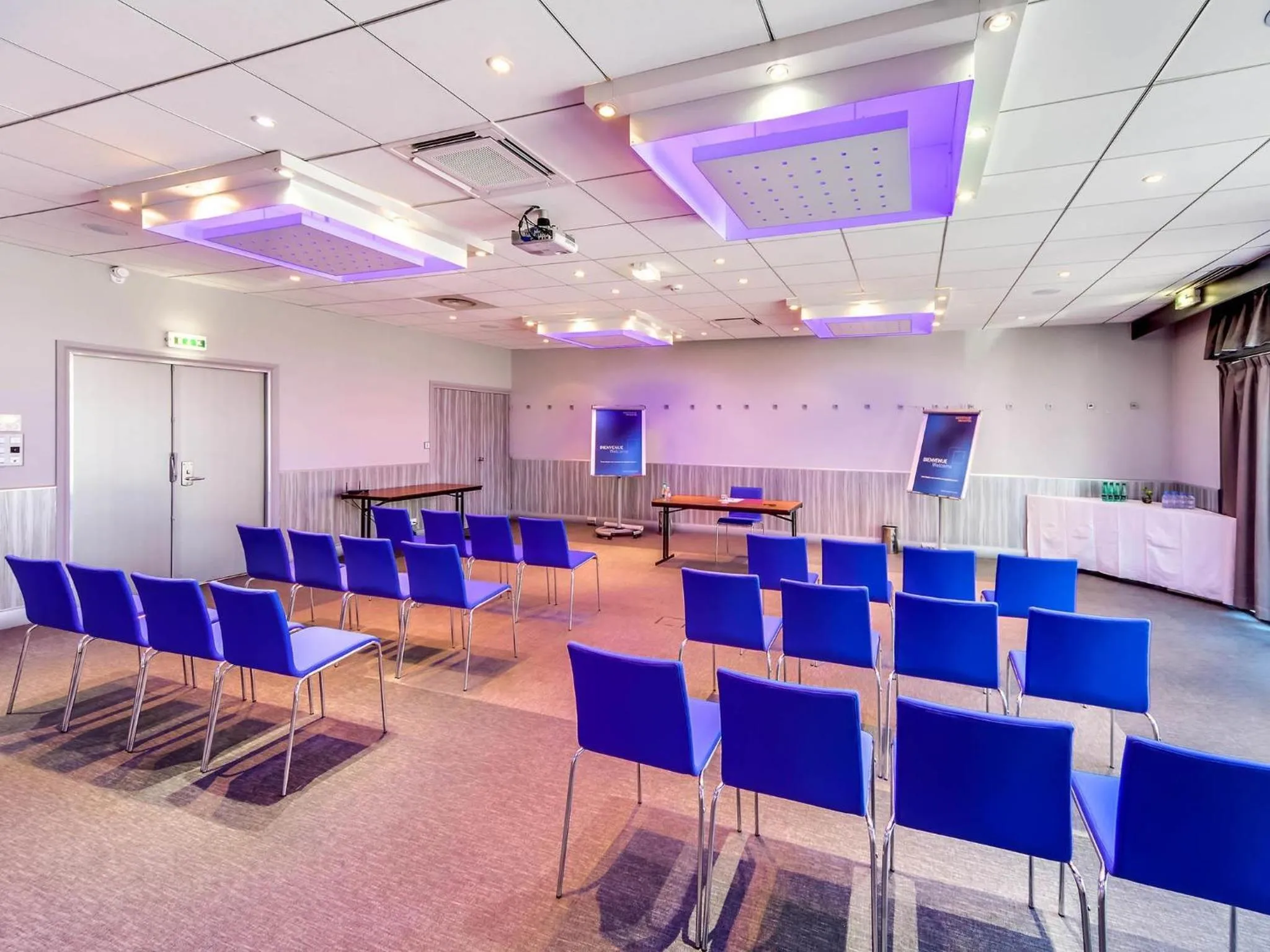 Meeting/conference room in Novotel Orléans Saint Jean de Braye