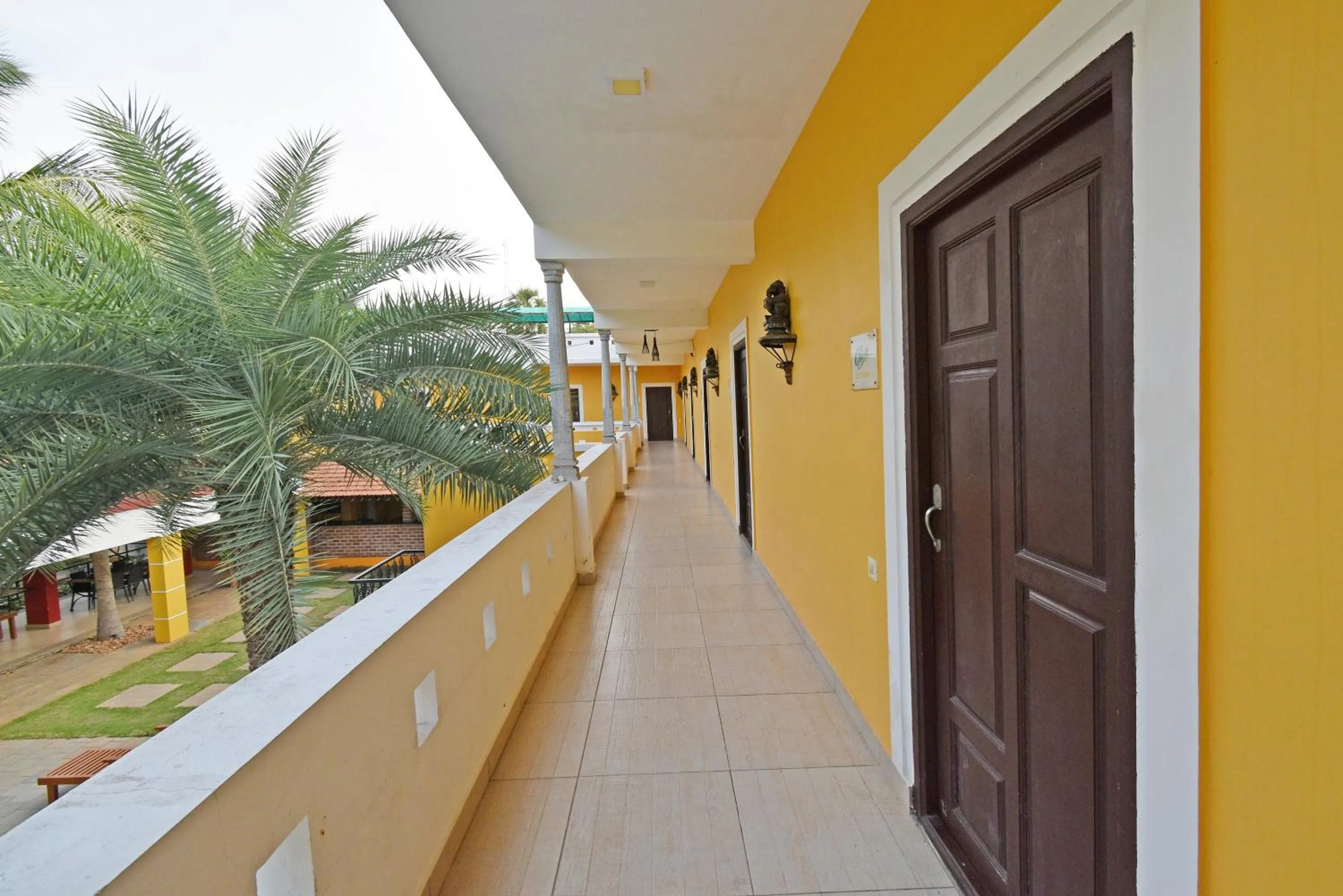 Property building in Poppys Olive de' villa