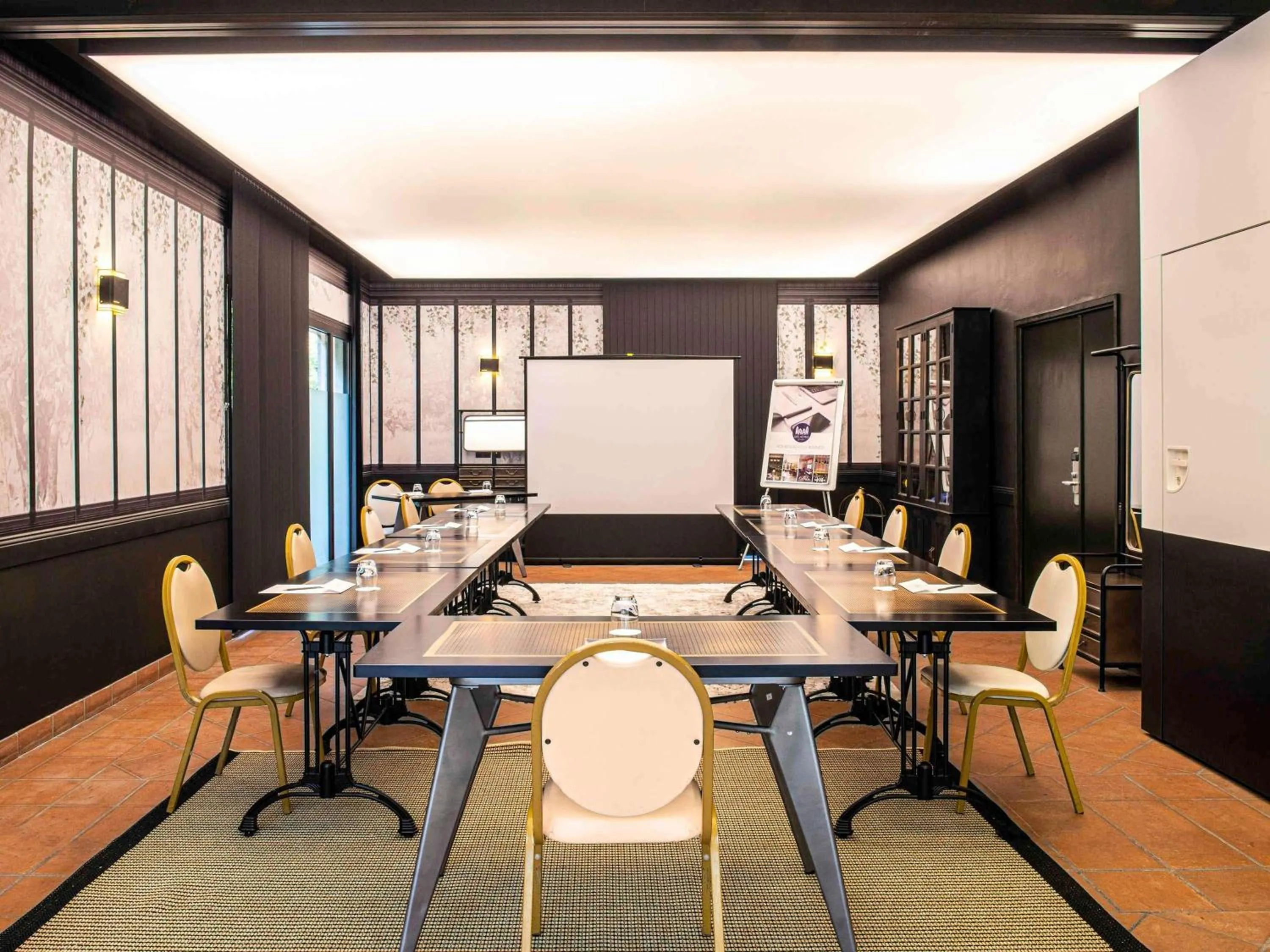 Meeting/conference room in Mercure Carcassonne La Cité