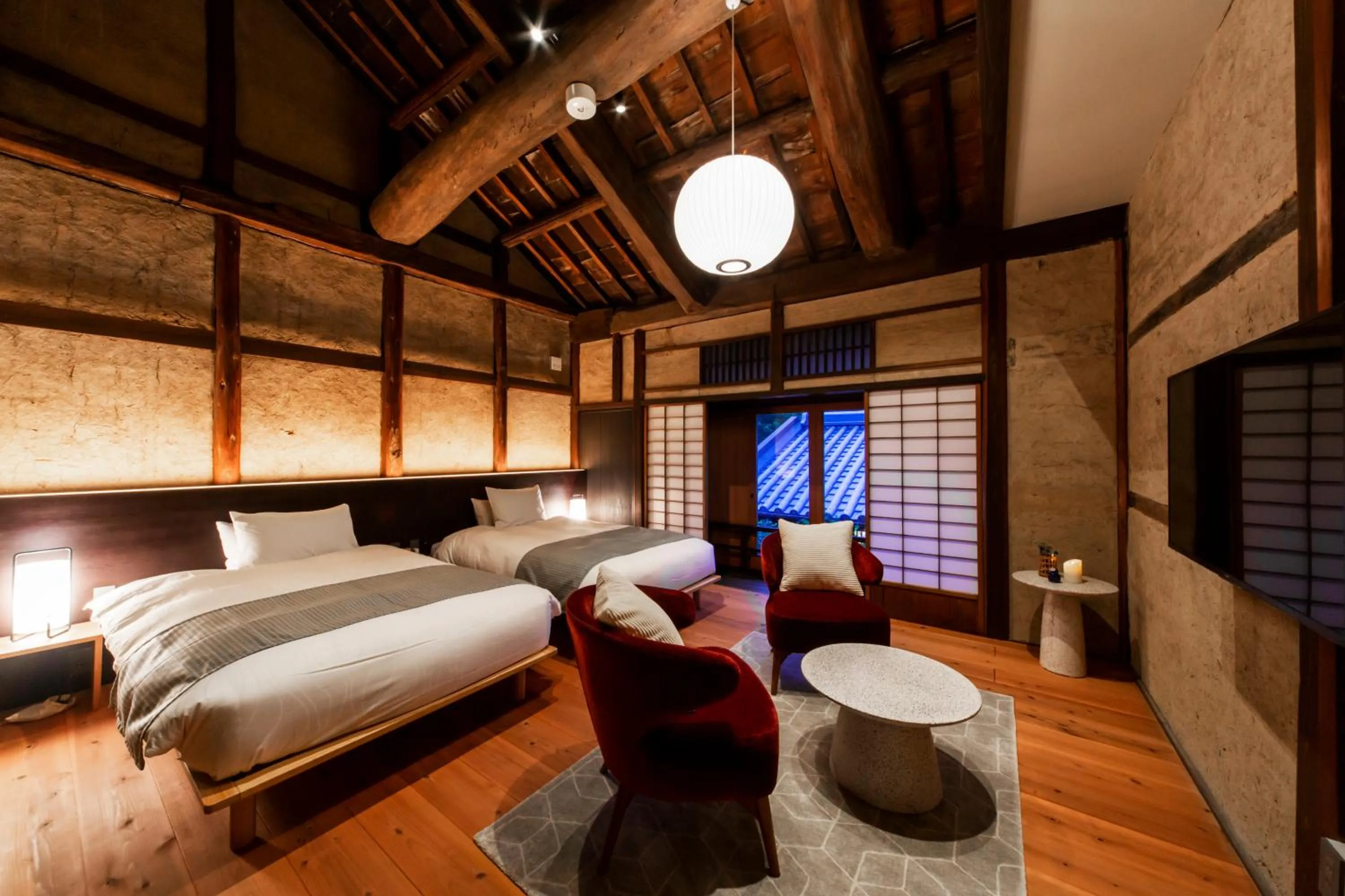 Photo of the whole room, Bed in Tomonoura Shiomachi Hotel