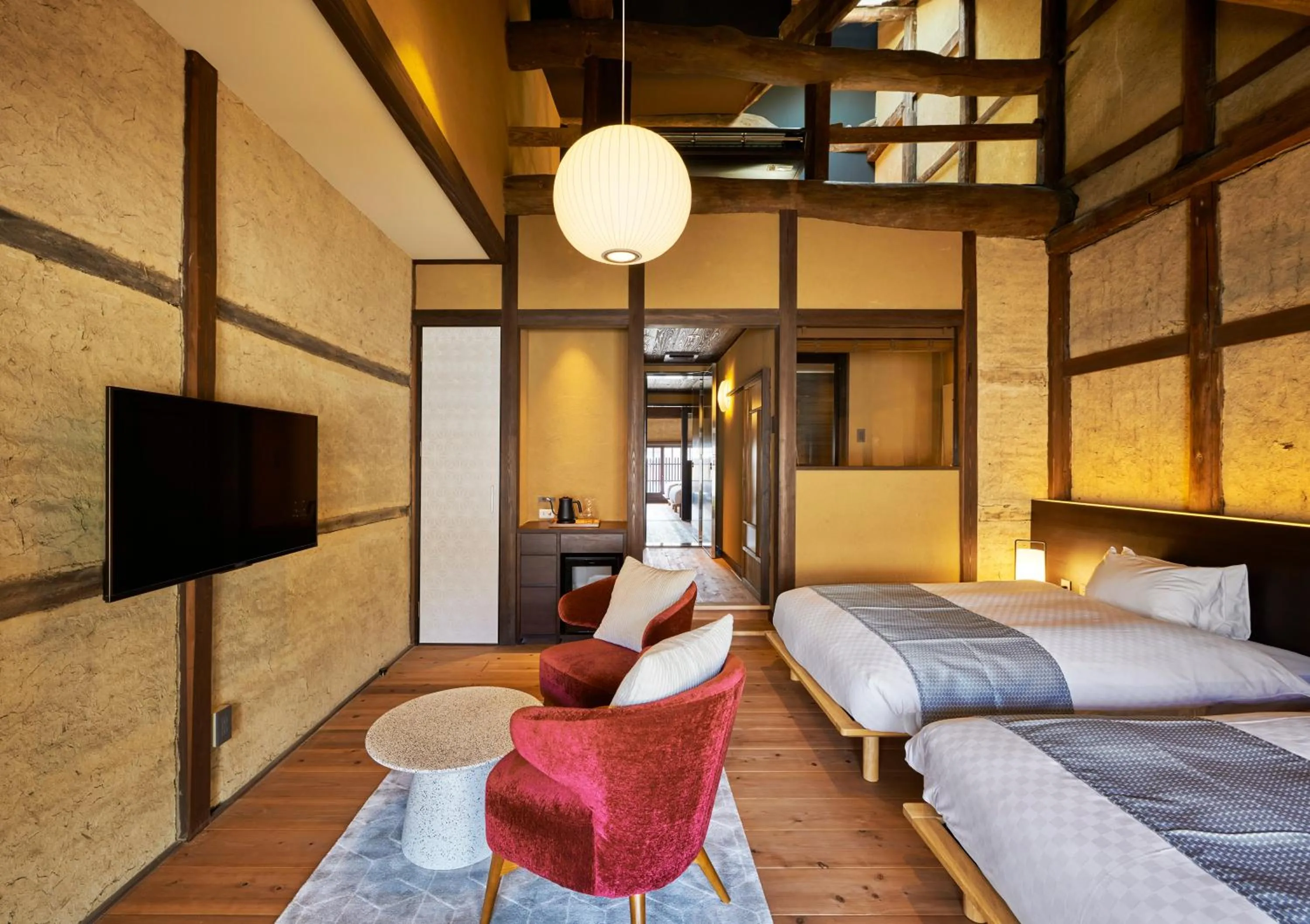 Photo of the whole room, Bed in Tomonoura Shiomachi Hotel