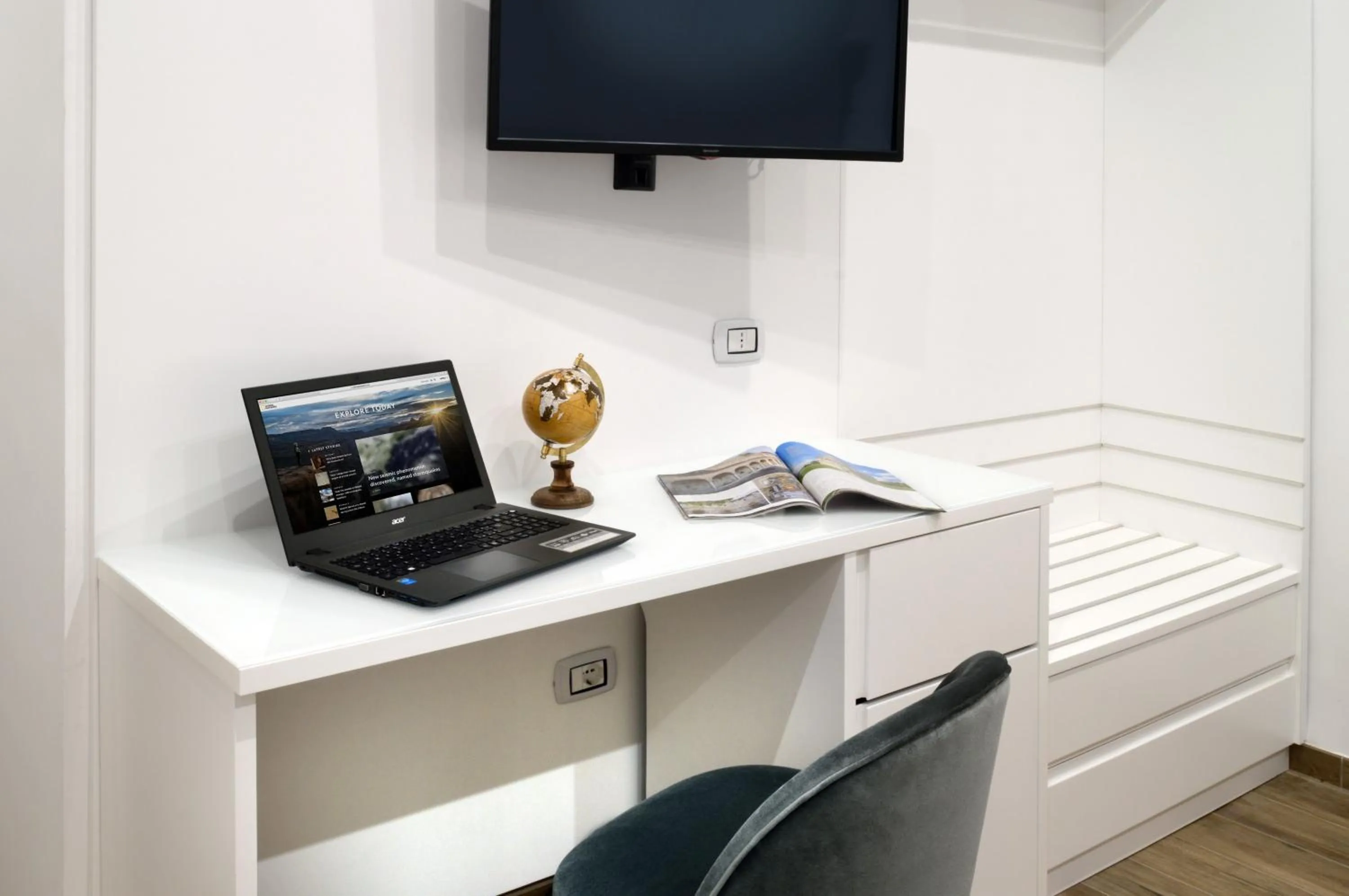 Decorative detail in Napoliseason Rooms & Breakfast