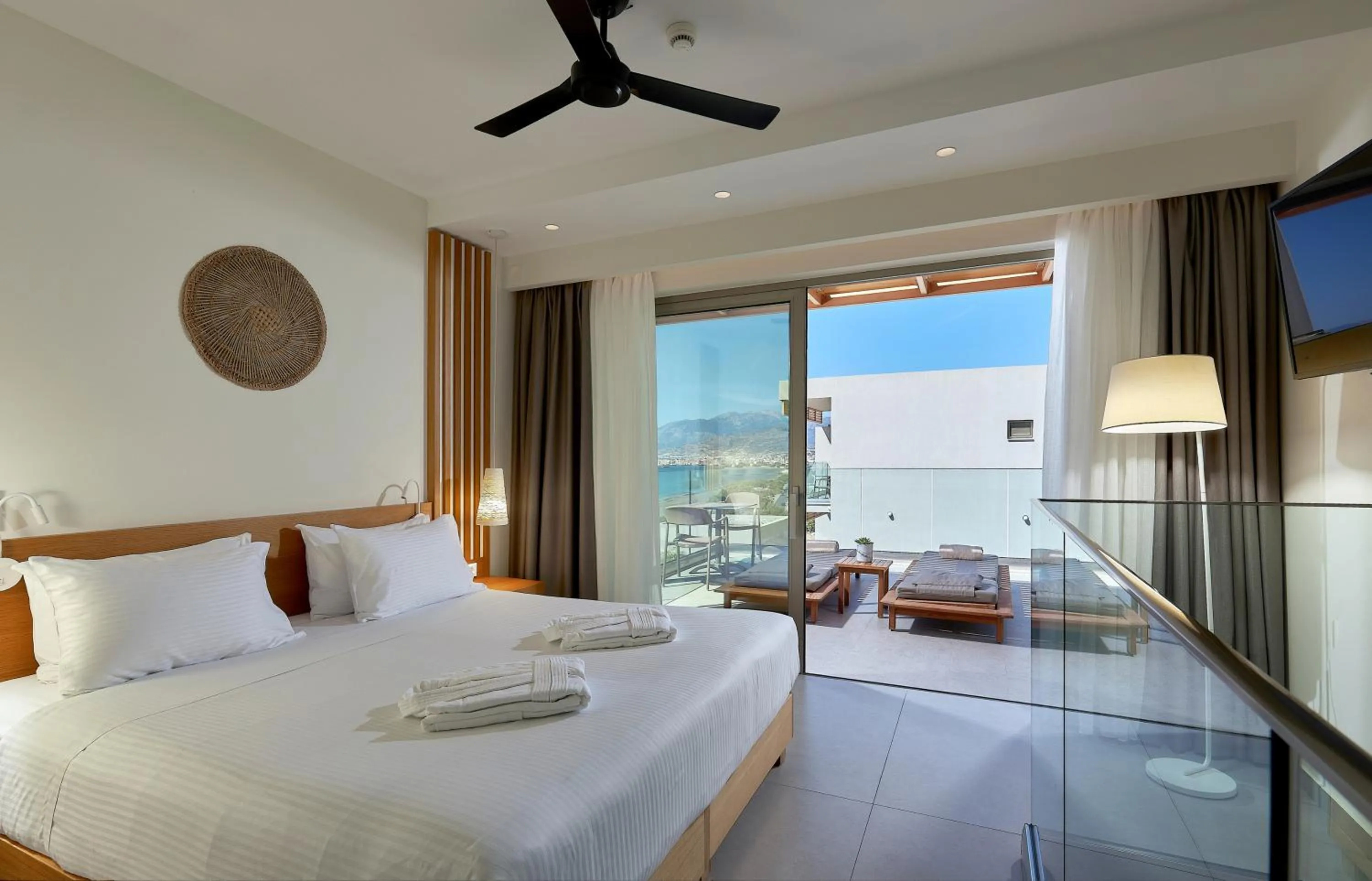 Bed in Enorme Santanna Beach