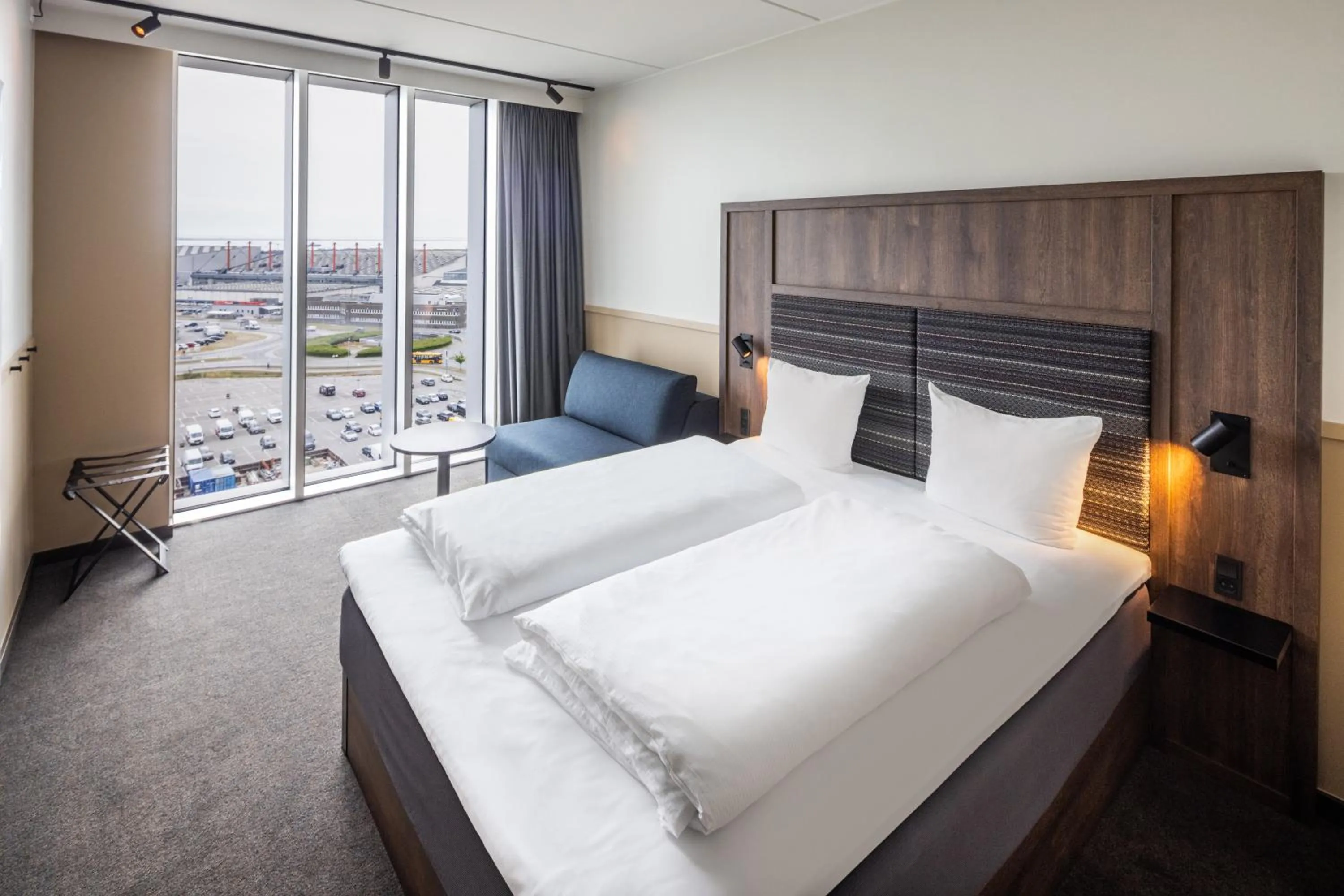 Photo of the whole room, Bed in Comfort Hotel Copenhagen Airport