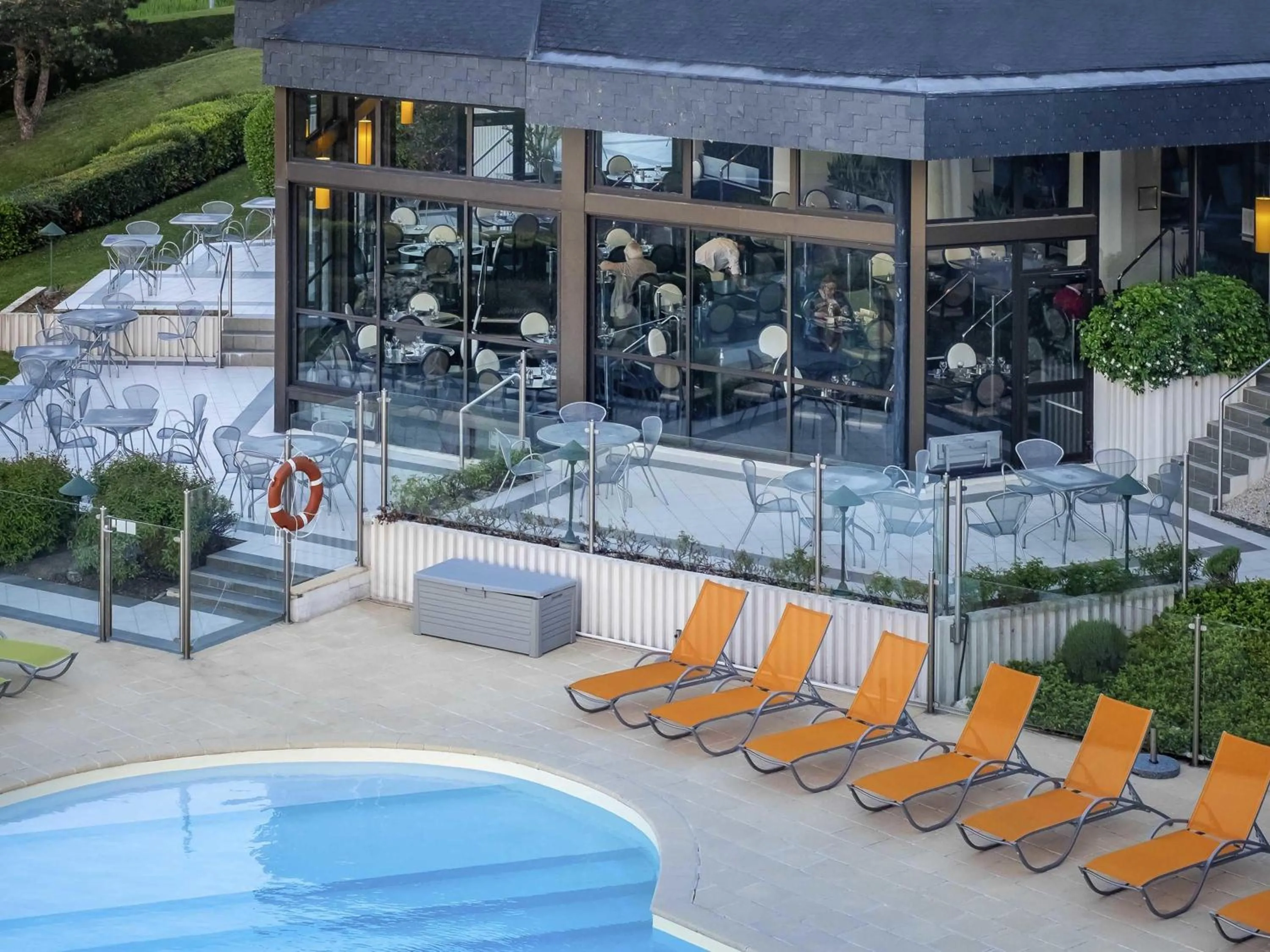 Pool view in Novotel Amboise