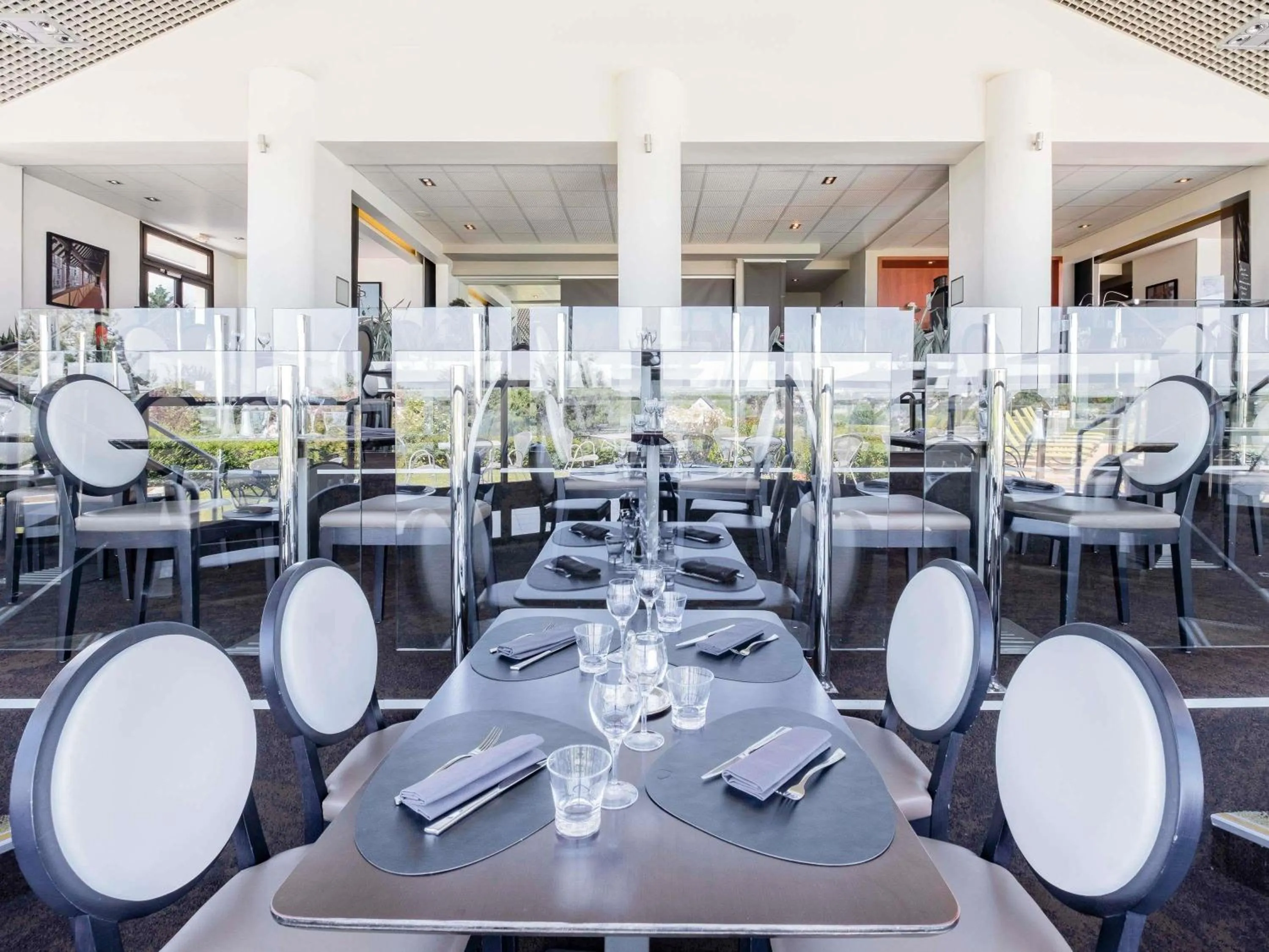 Restaurant/places to eat in Novotel Amboise