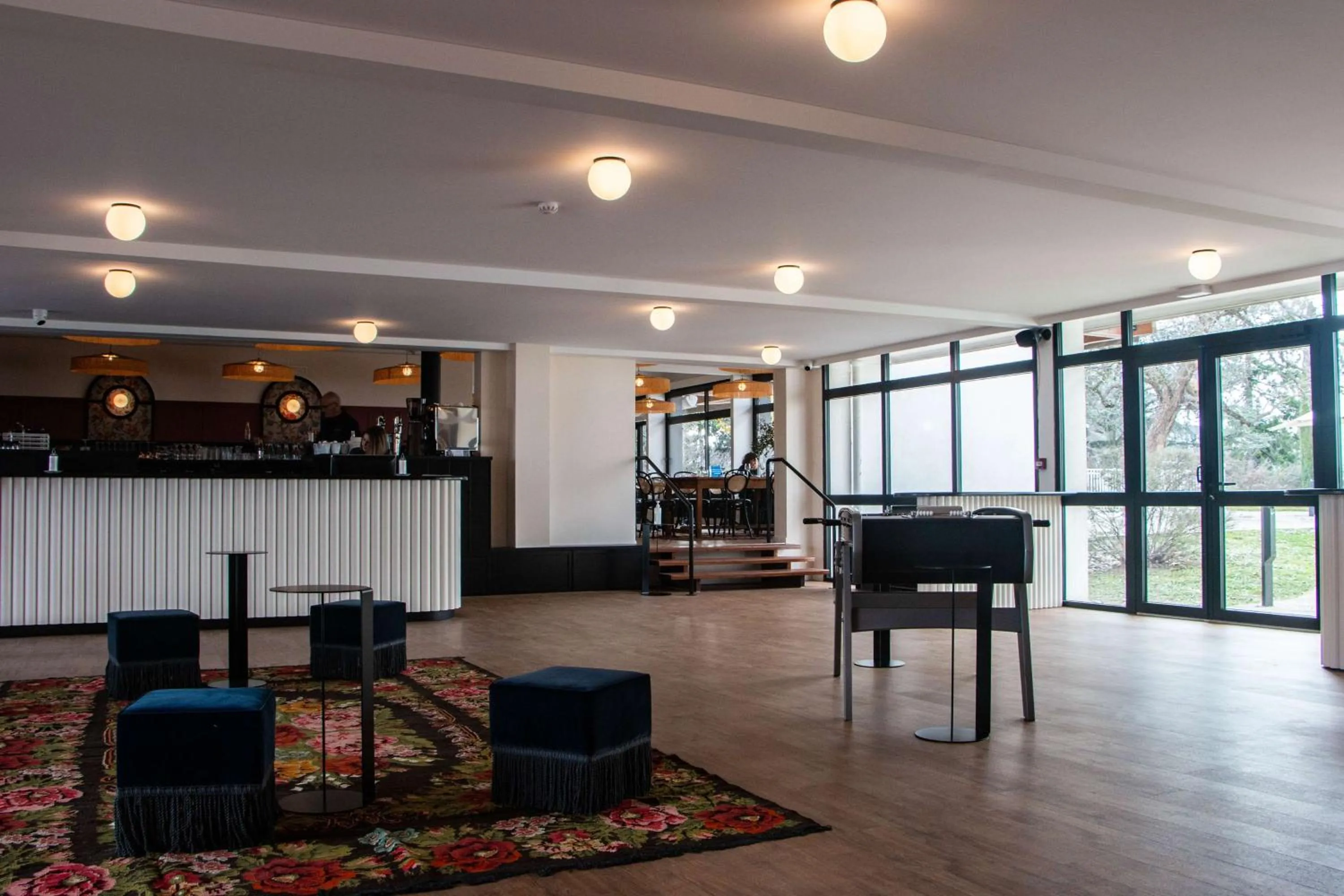 Lobby or reception in Best Western Porte du Forez