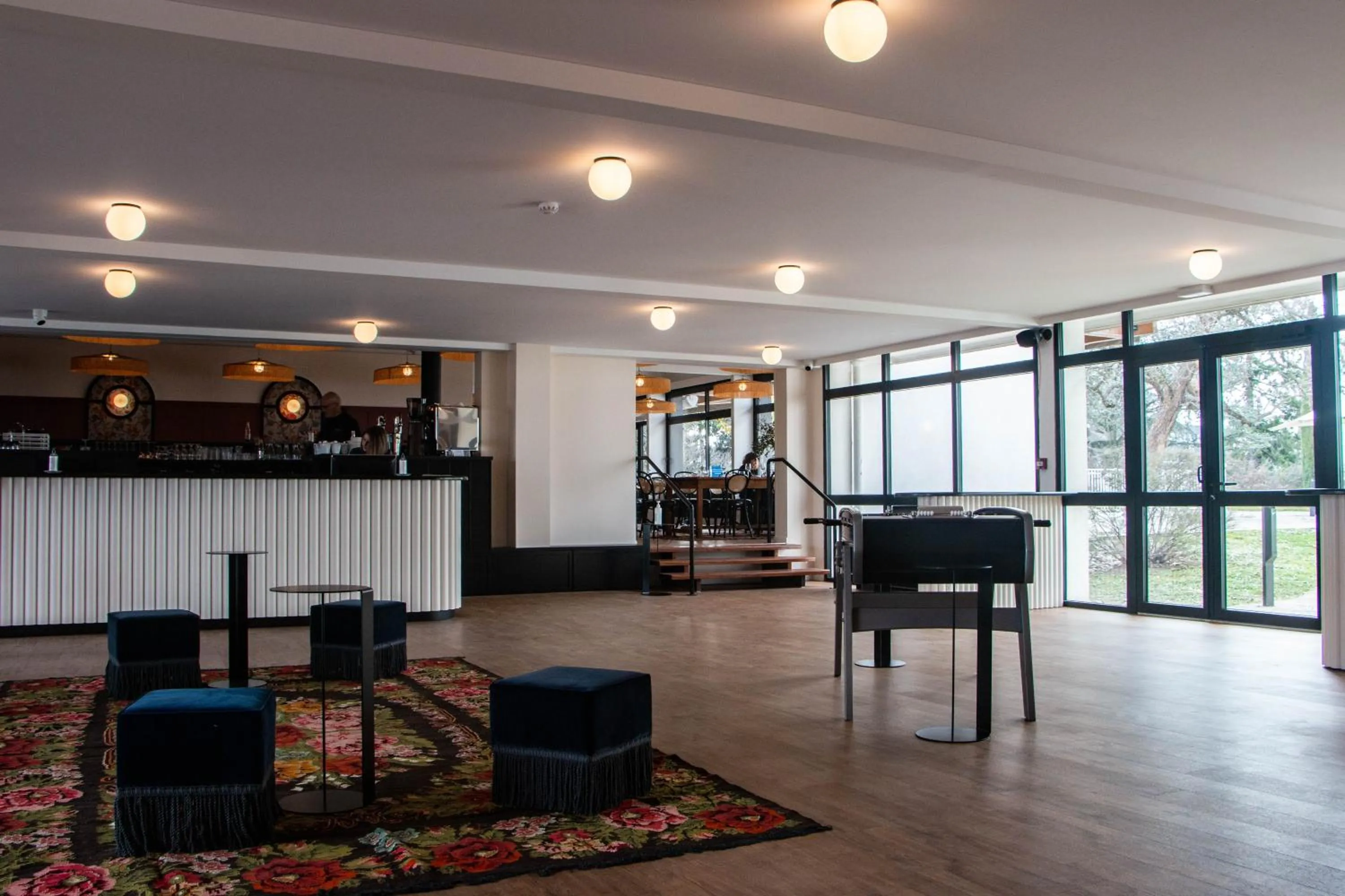 Lobby or reception in Best Western Porte du Forez