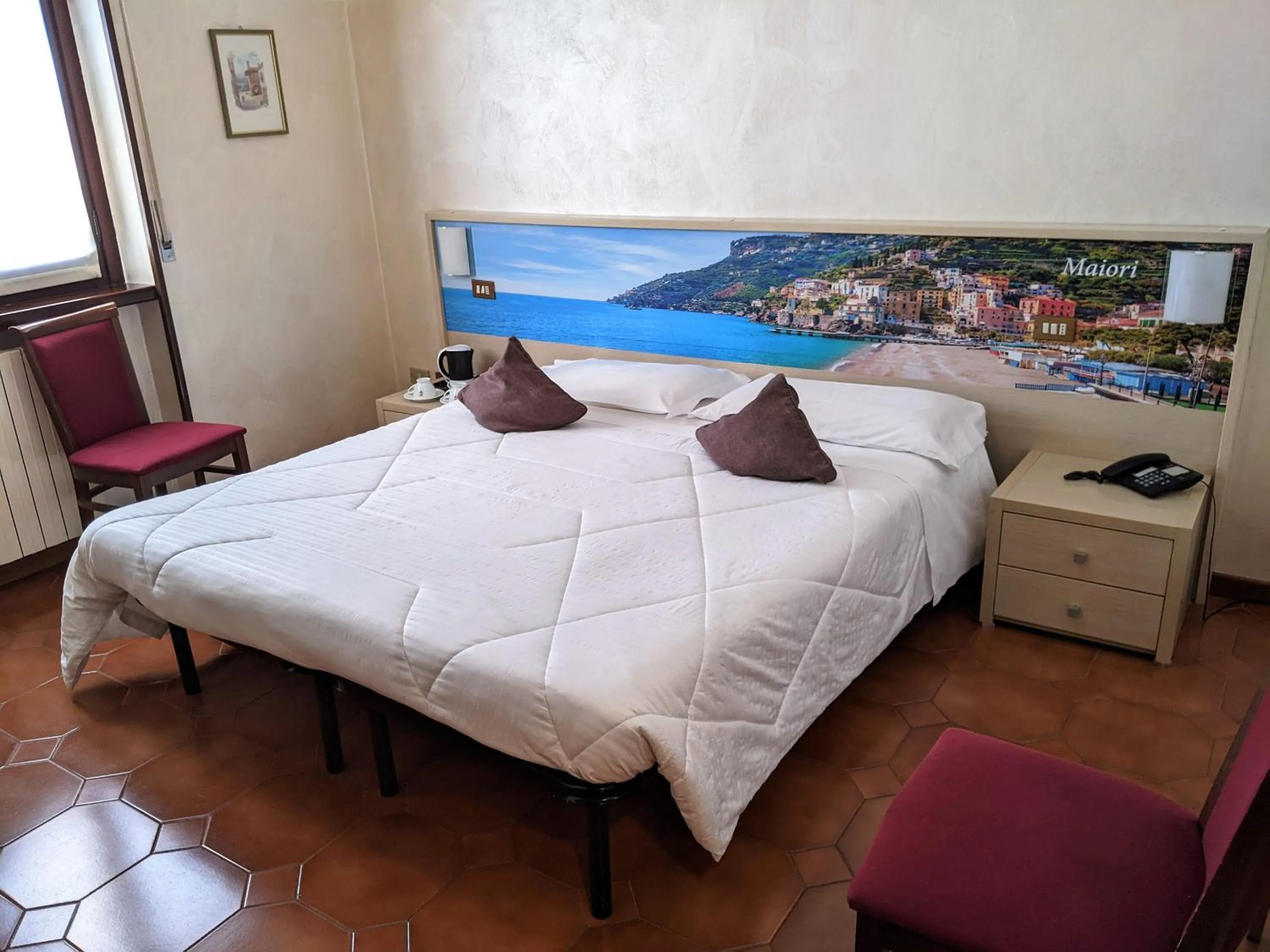 Photo of the whole room, Bed in Hotel Montecarlo