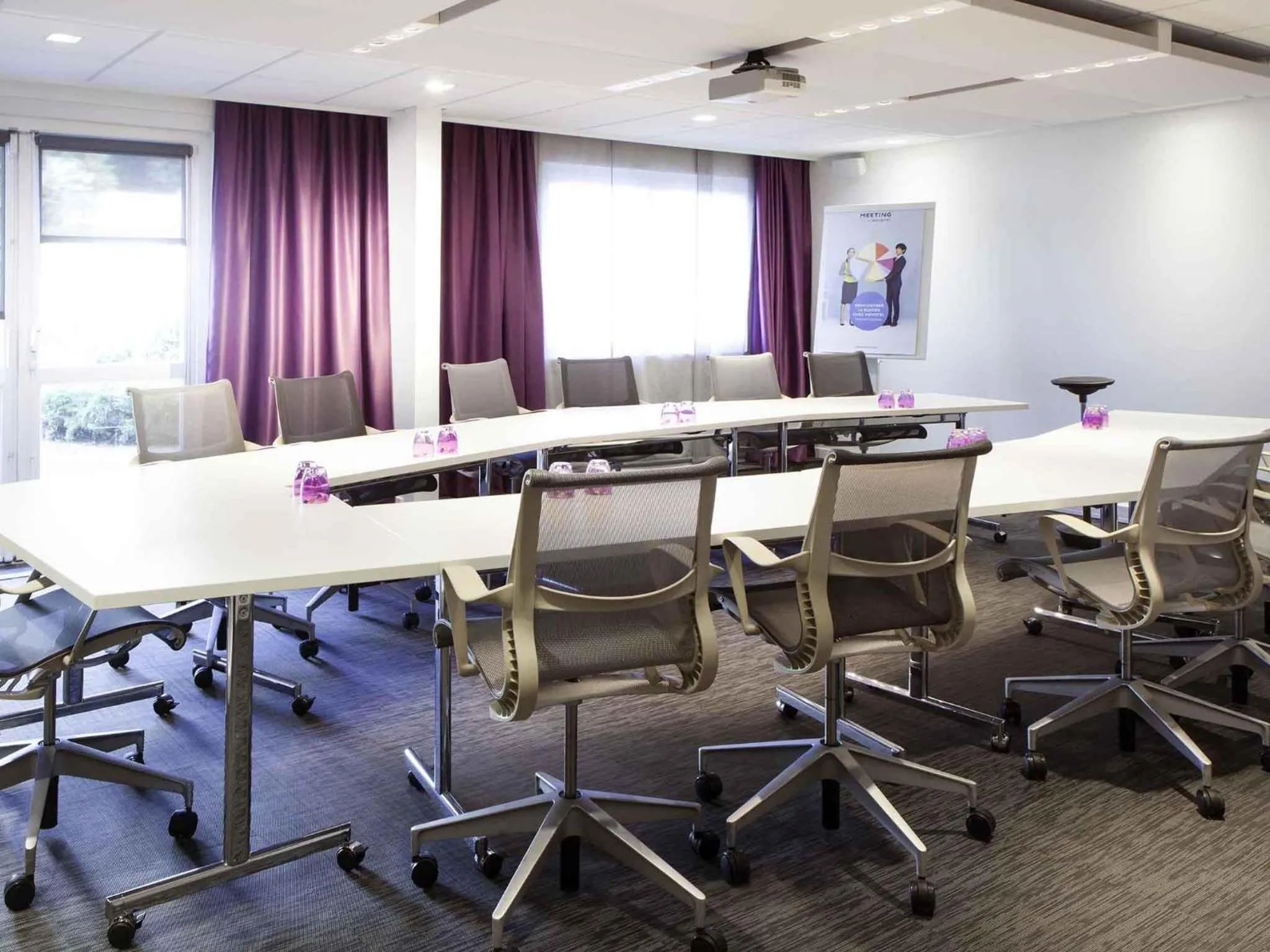 Meeting/conference room in Novotel Massy Palaiseau