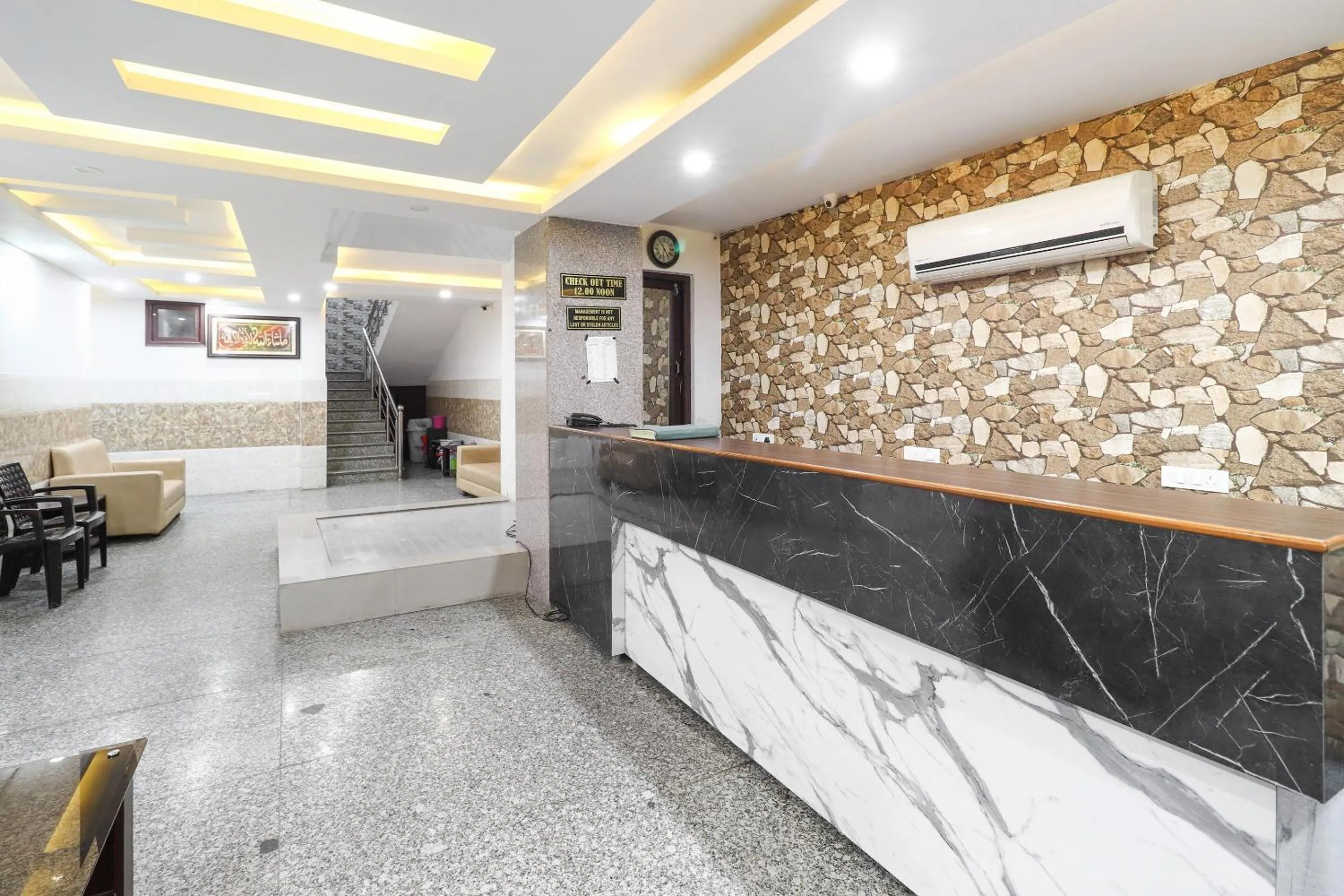 Lobby or reception in Hotel O 62748 Hotel Zeenat