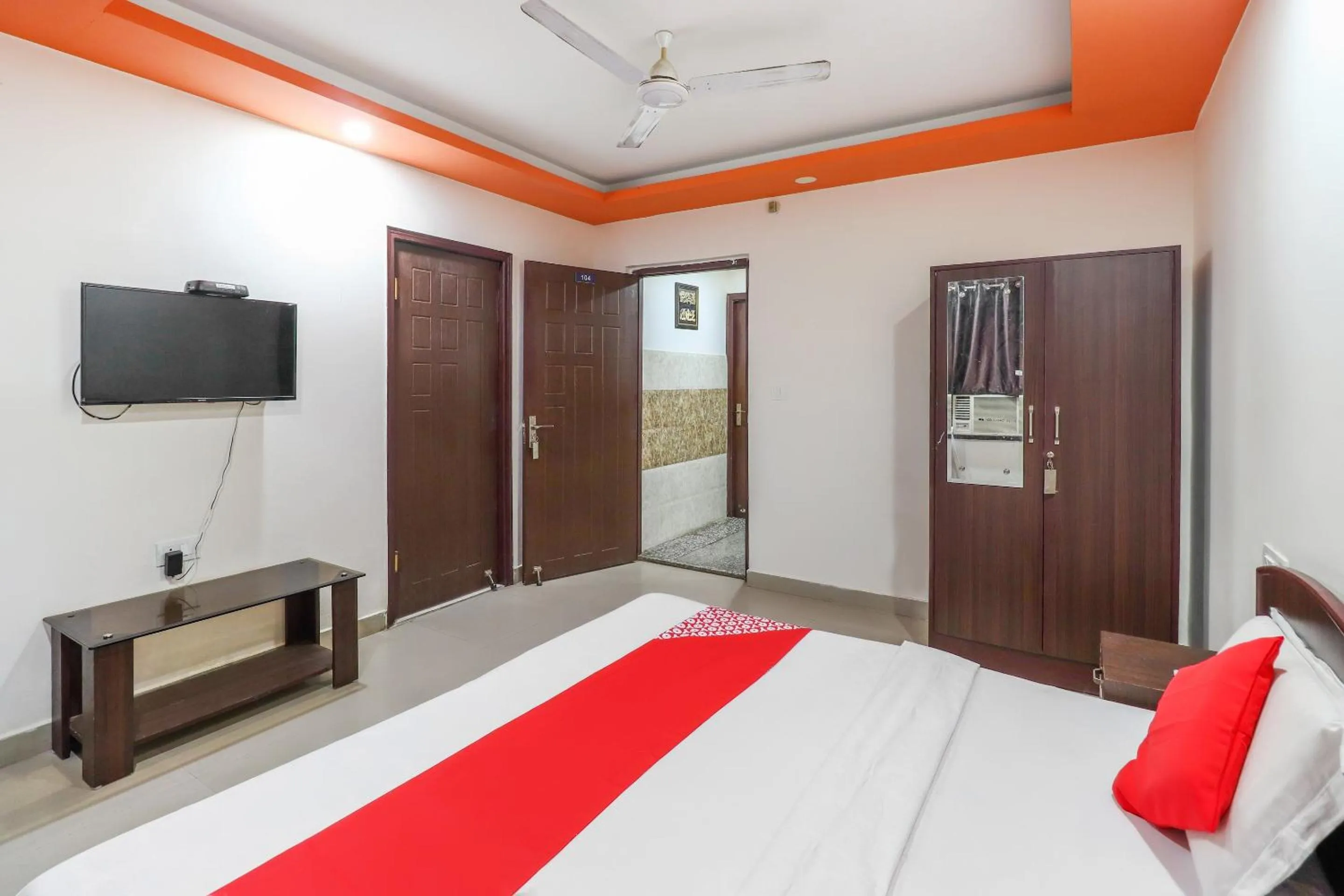 Bedroom in Hotel O 62748 Hotel Zeenat