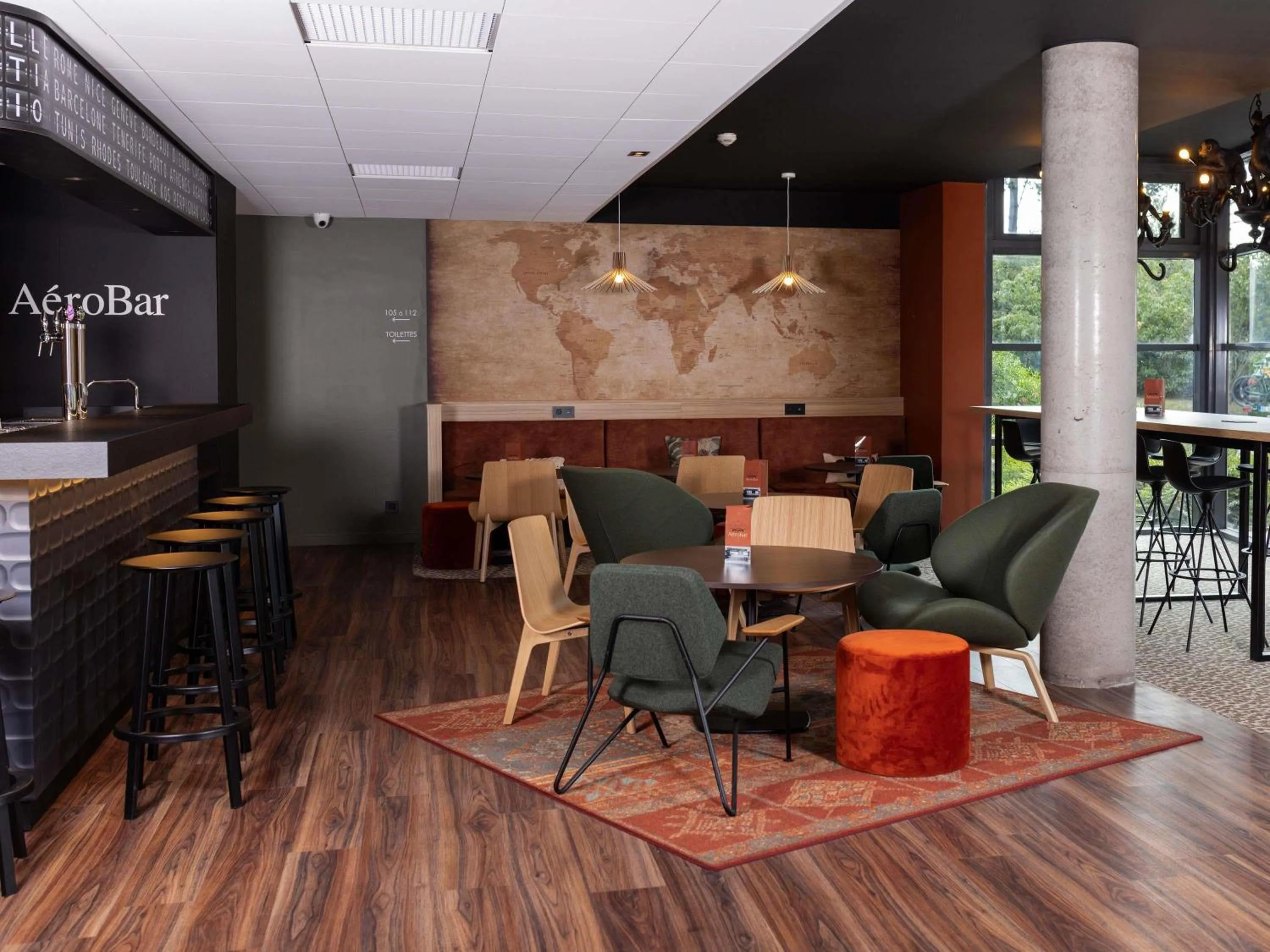 Lounge or bar in ibis Styles Lille Aéroport