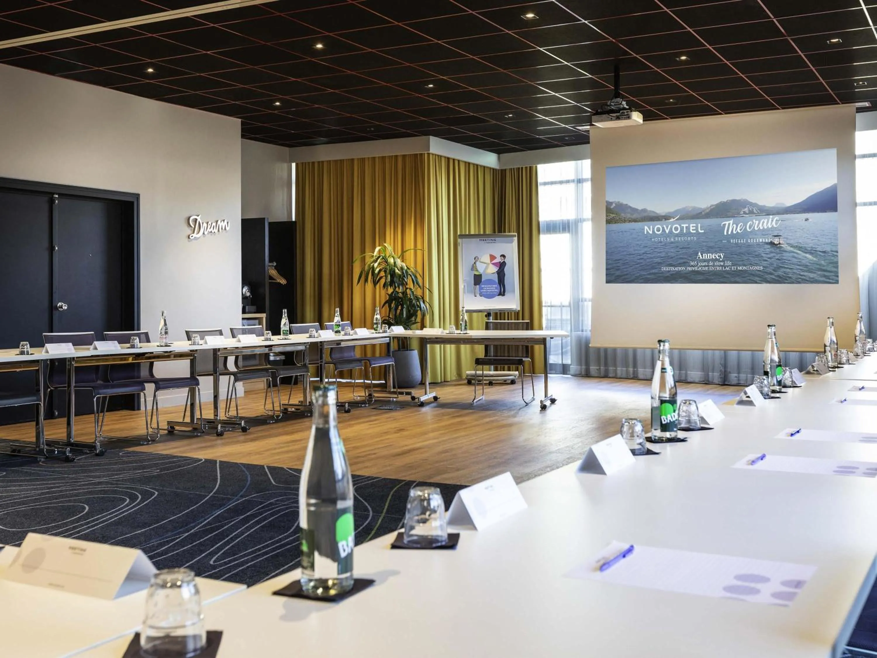 Meeting/conference room in Novotel Annecy Centre