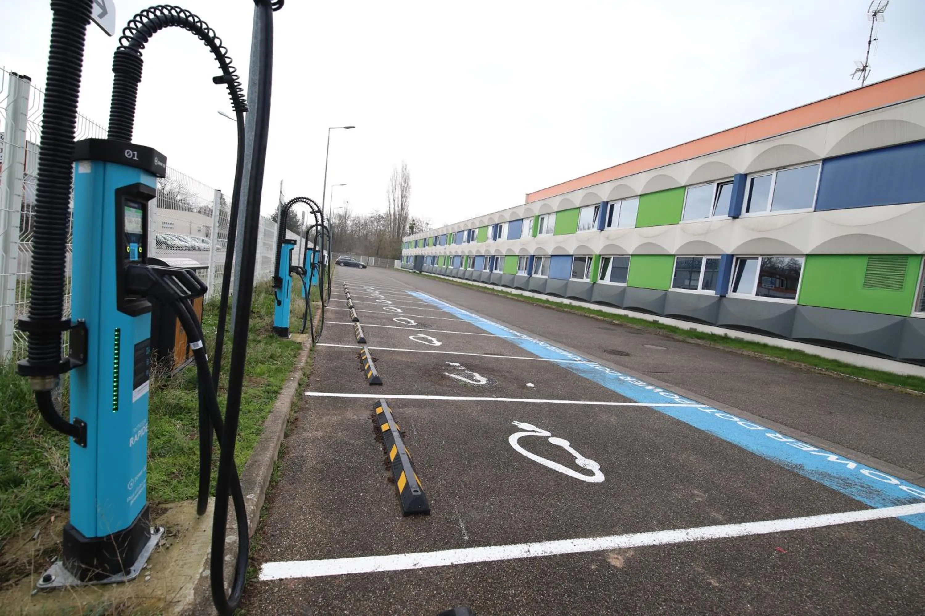 Parking in Holiday Inn Express Strasbourg - Sud by IHG