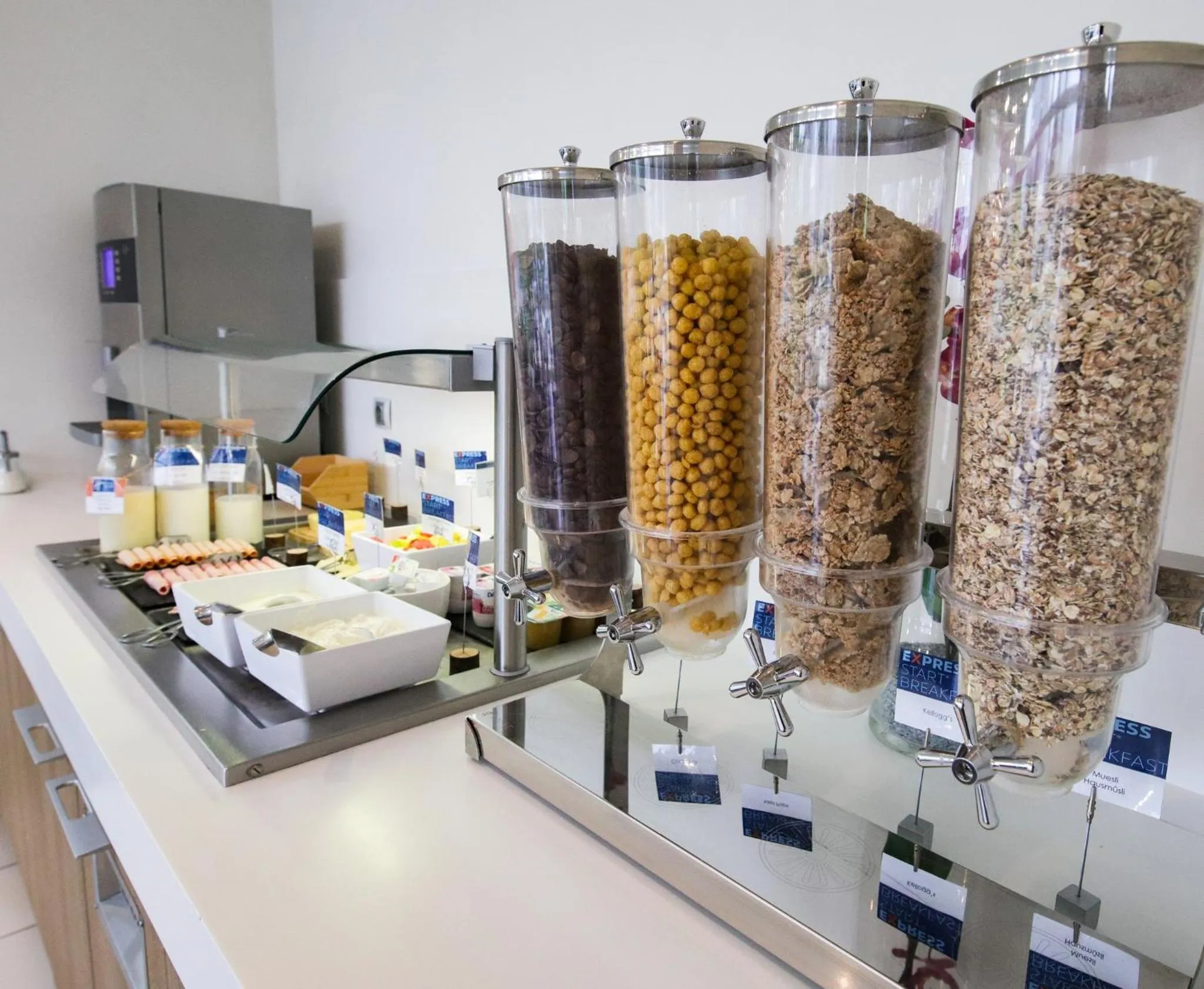 Restaurant/places to eat in Holiday Inn Express Strasbourg - Sud by IHG