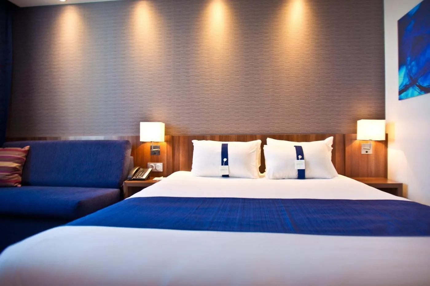 Bed in Holiday Inn Express Strasbourg - Sud by IHG