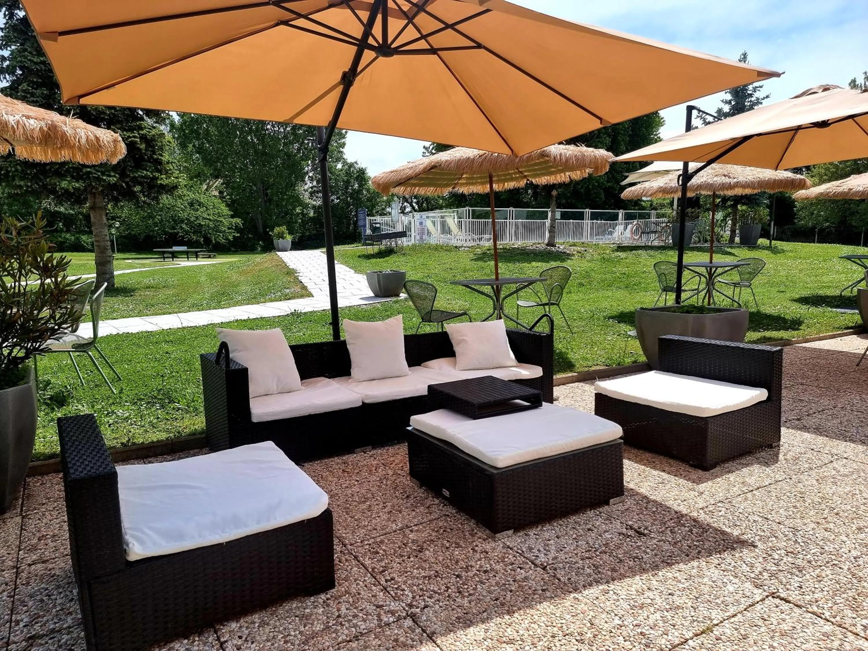 Balcony/Terrace in Holiday Inn Express Strasbourg - Sud by IHG