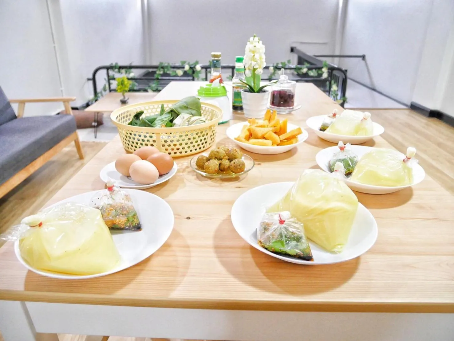 Food in Saiyud Hostel