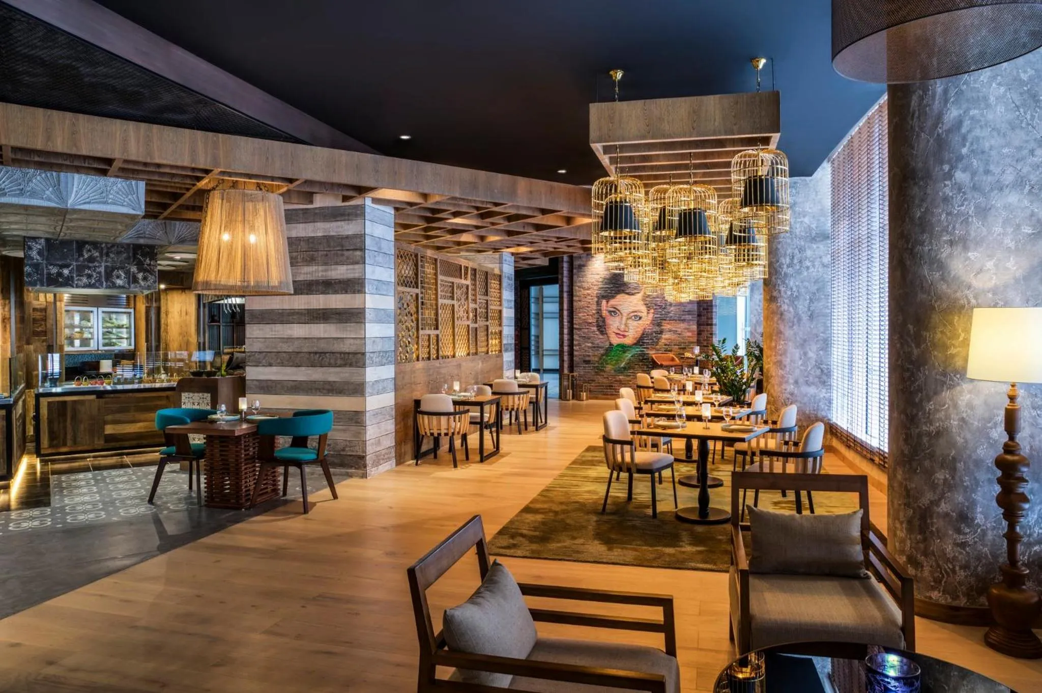 Restaurant/places to eat in Crowne Plaza Dubai Marina by IHG