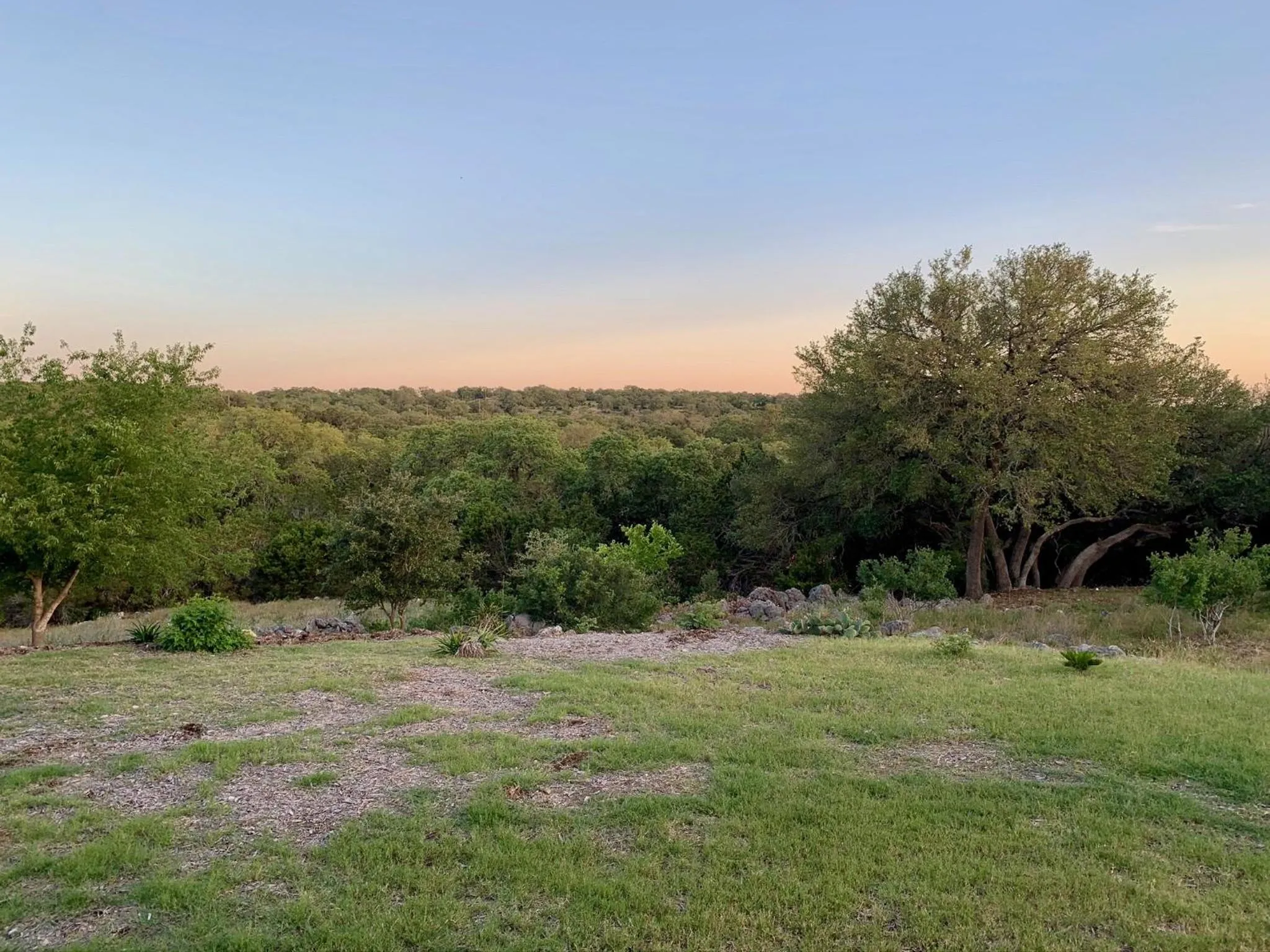 Scenic Hill Country Retreat - Rhino Ranch