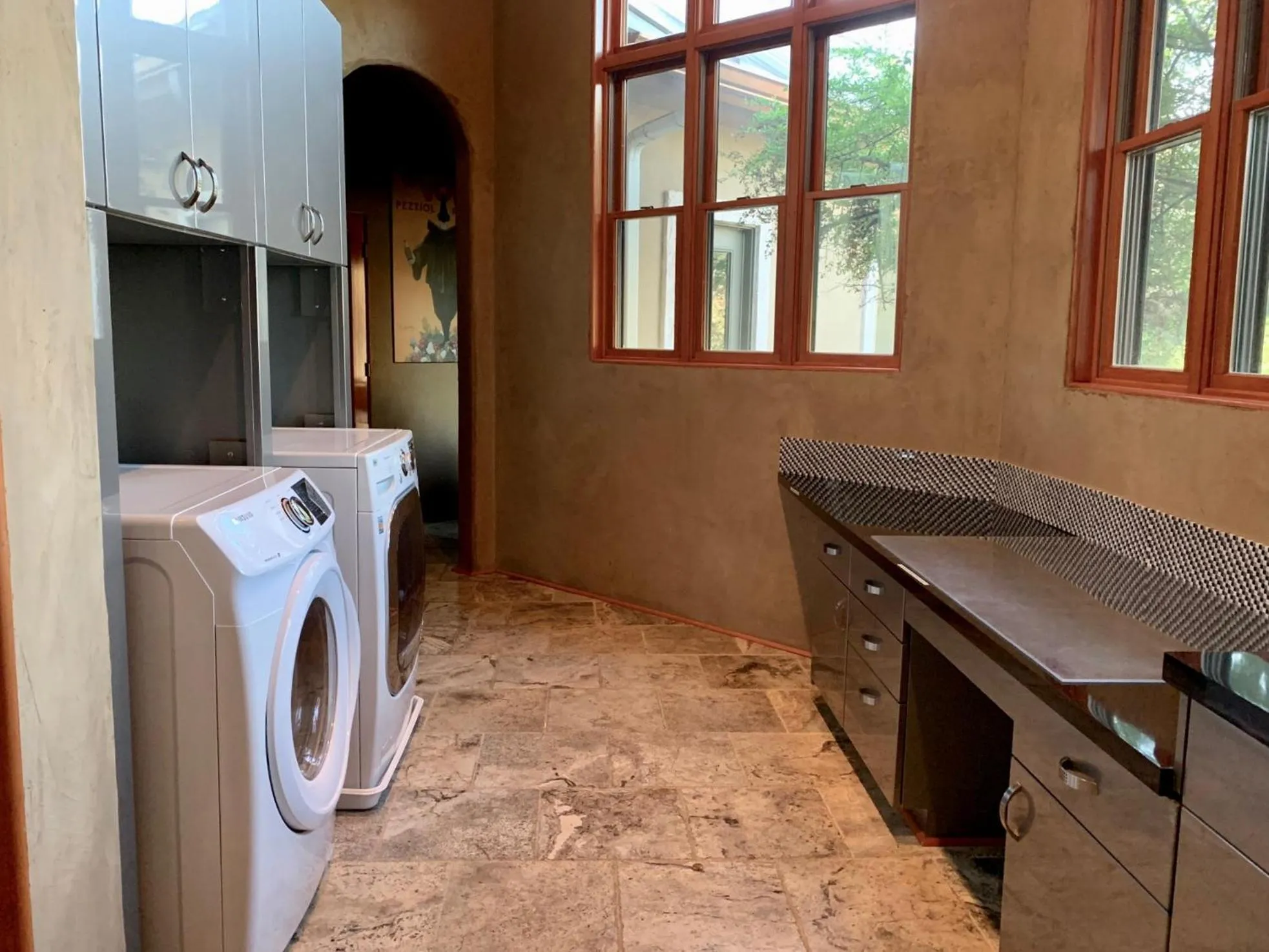 Scenic Hill Country Retreat - Rhino Ranch