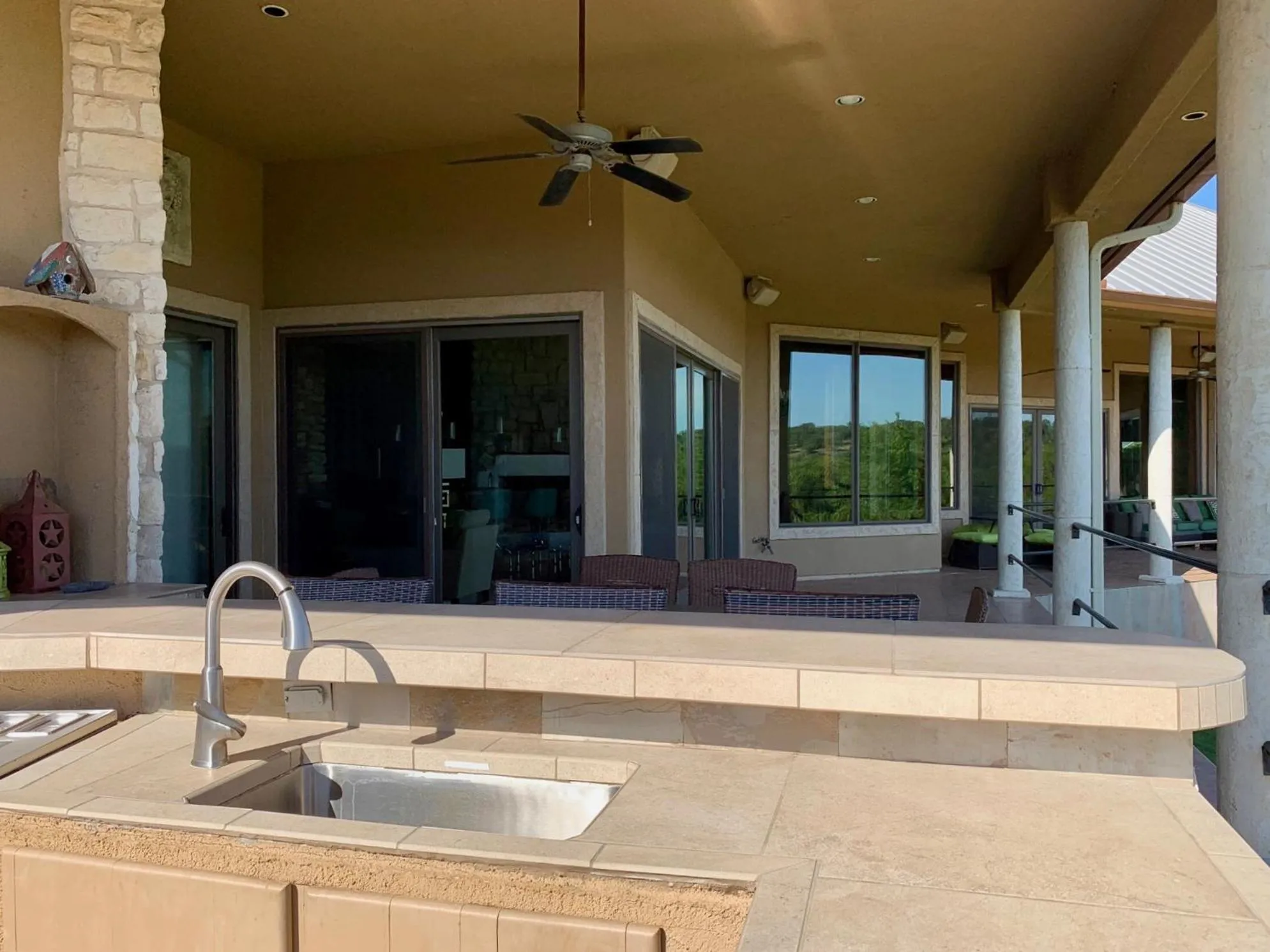 Scenic Hill Country Retreat - Rhino Ranch