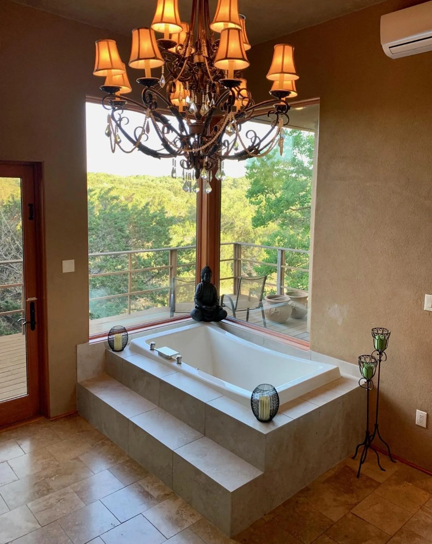 Scenic Hill Country Retreat - Rhino Ranch