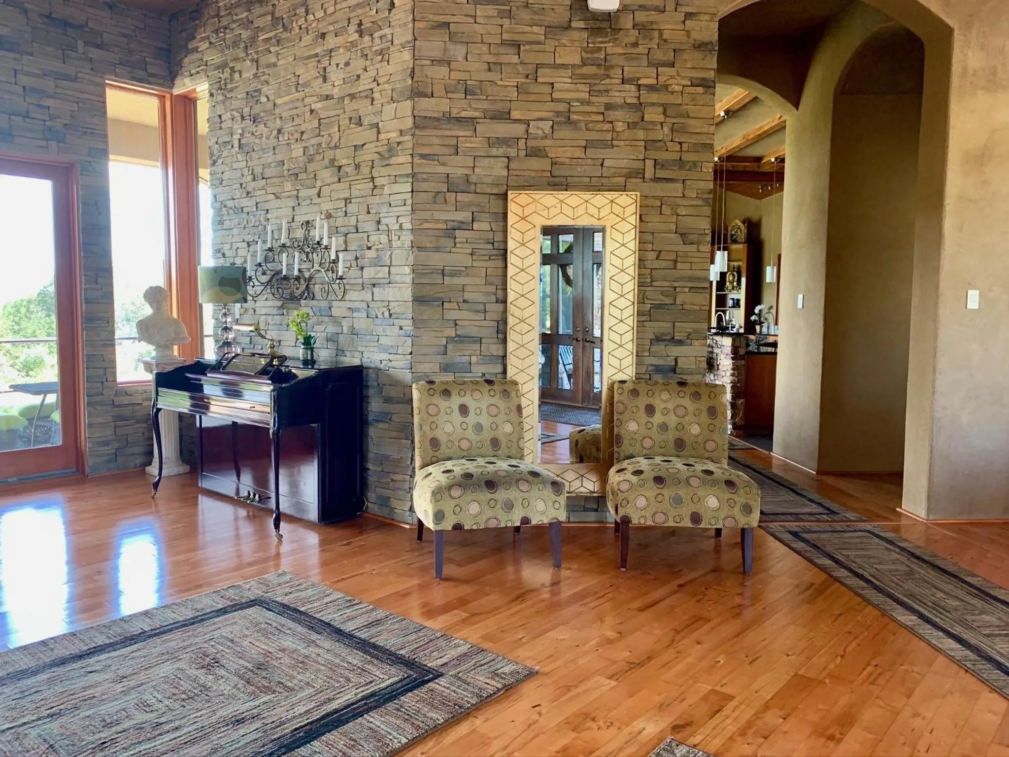 Scenic Hill Country Retreat - Rhino Ranch
