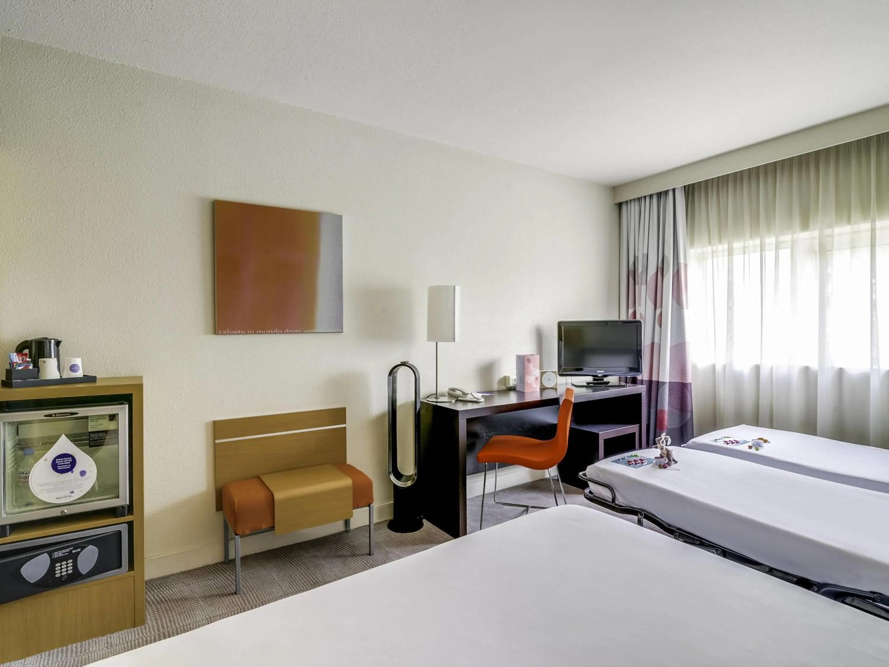 Bedroom, Bed in Novotel Paris Orly Rungis Aéroport